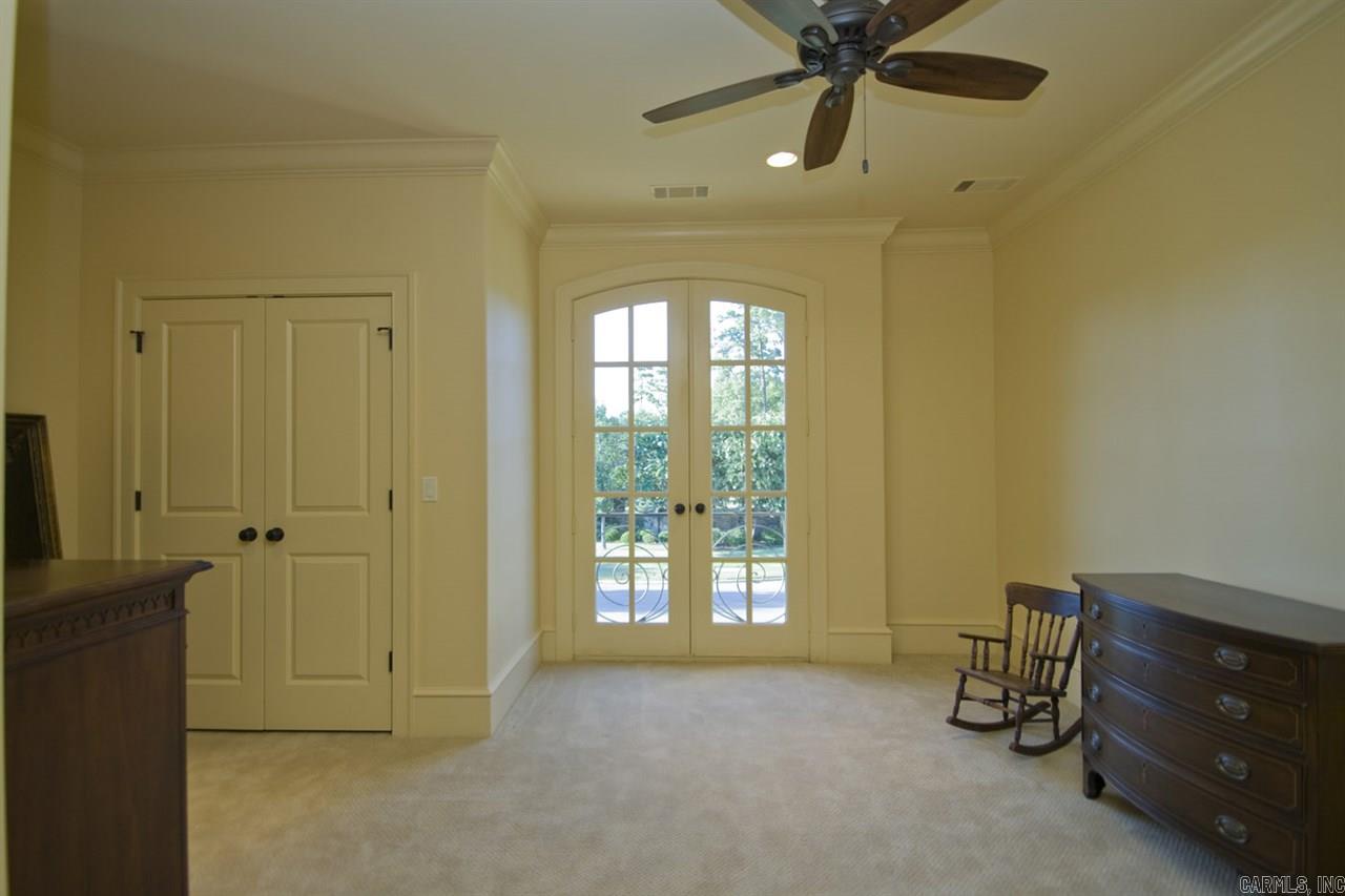 CHENAL VALLEY SOLOGNE CIRCLE - Residential