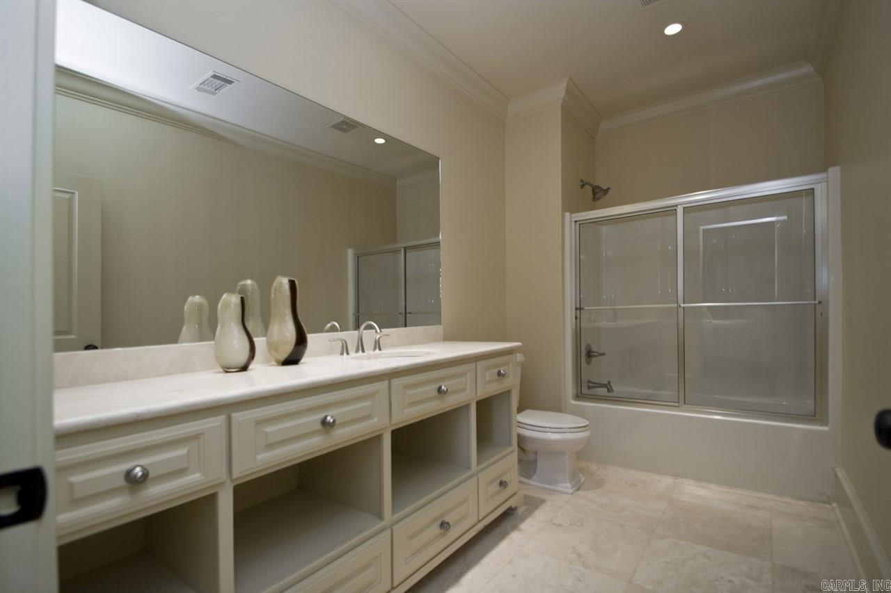 CHENAL VALLEY SOLOGNE CIRCLE - Residential