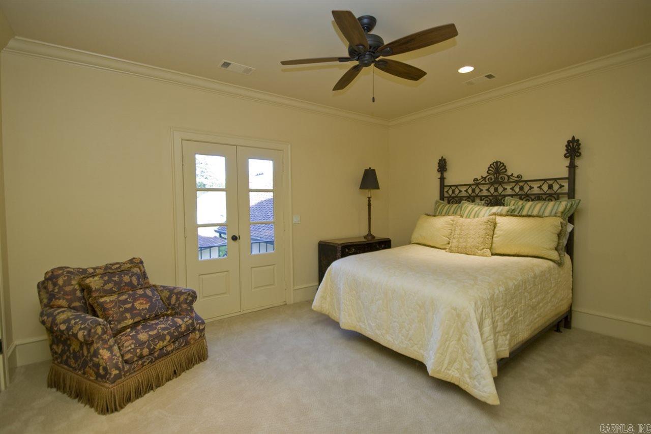 CHENAL VALLEY SOLOGNE CIRCLE - Residential