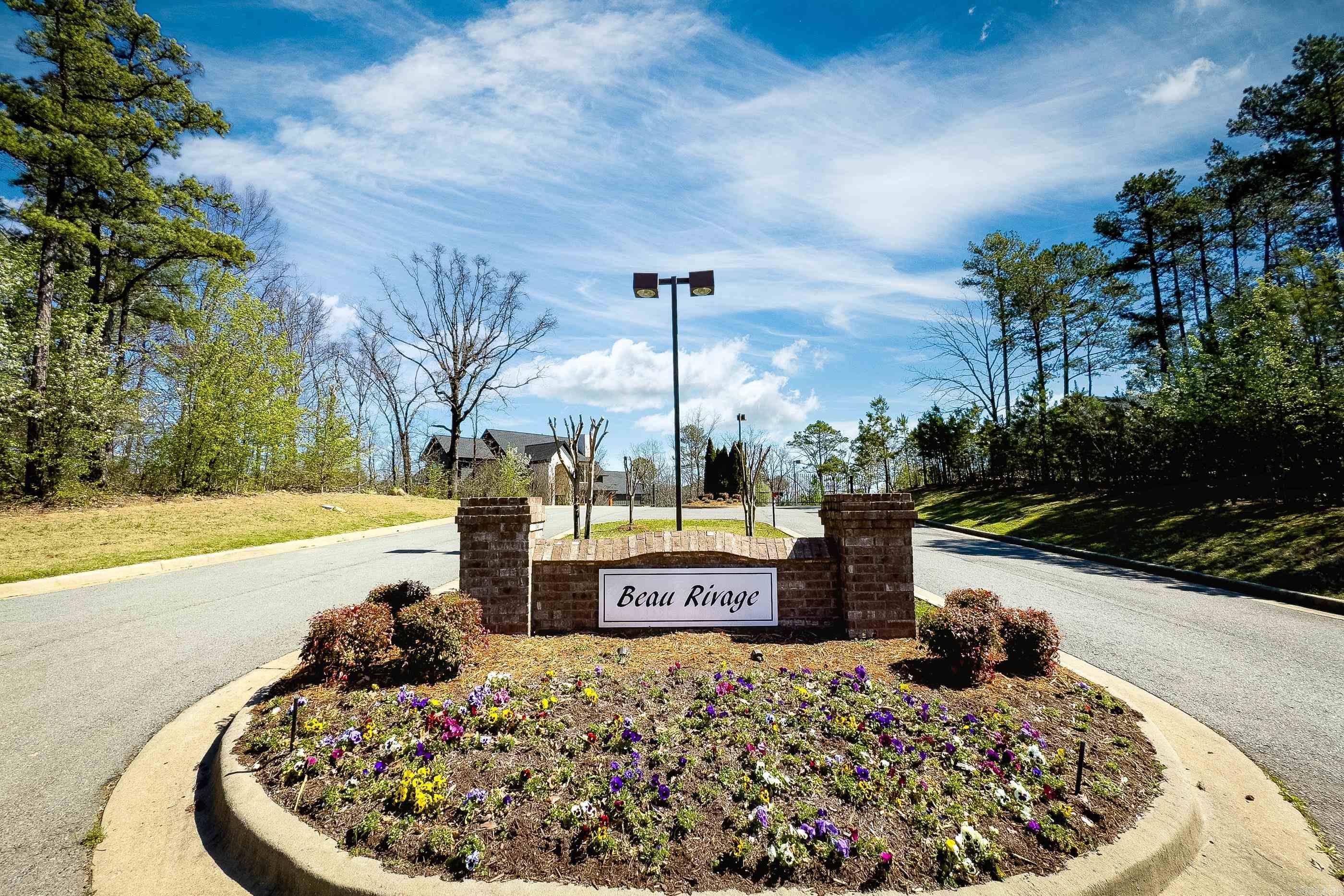 Beau Rivage - Land