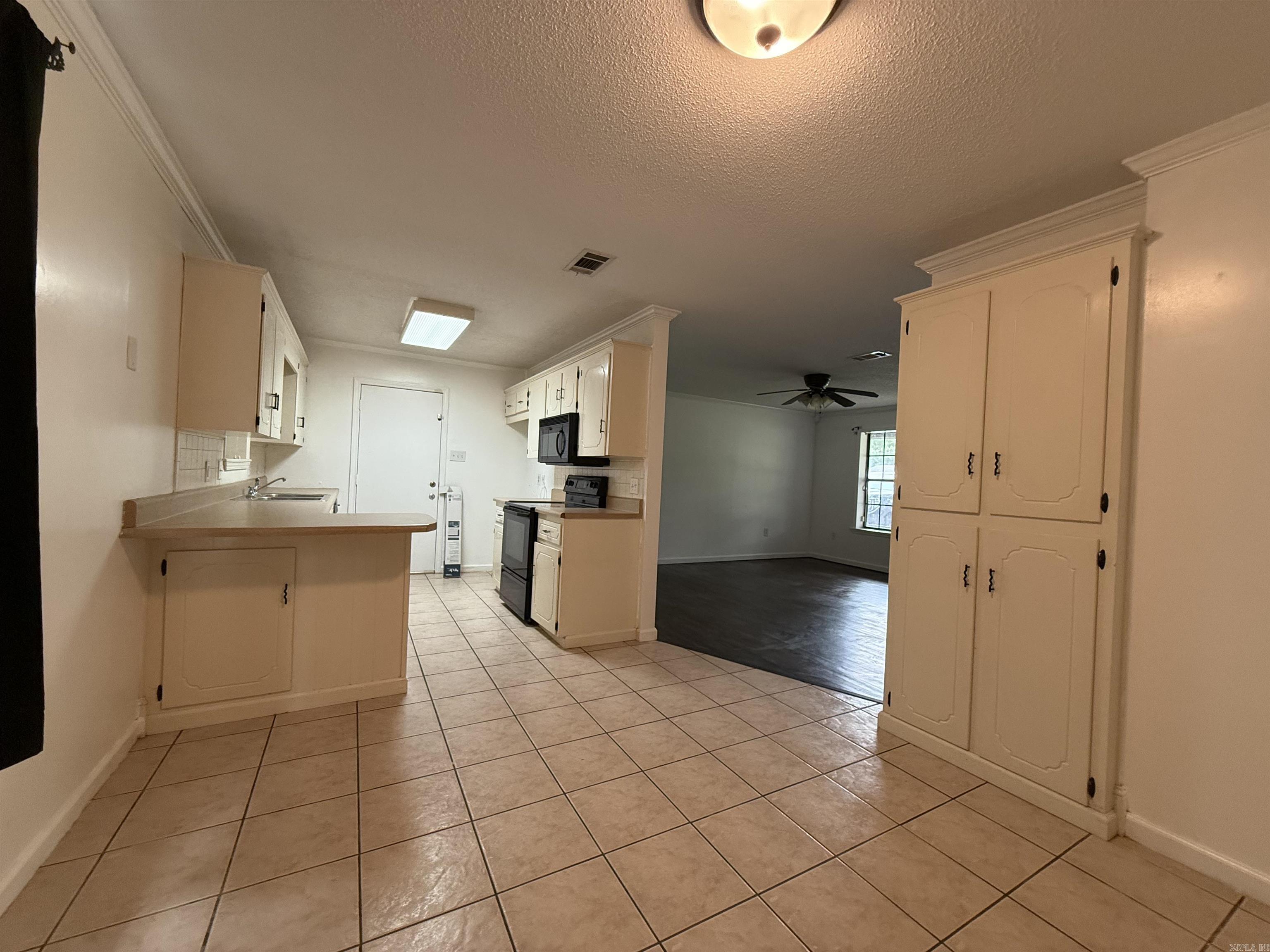 SOUTHBRIDGE - Residential