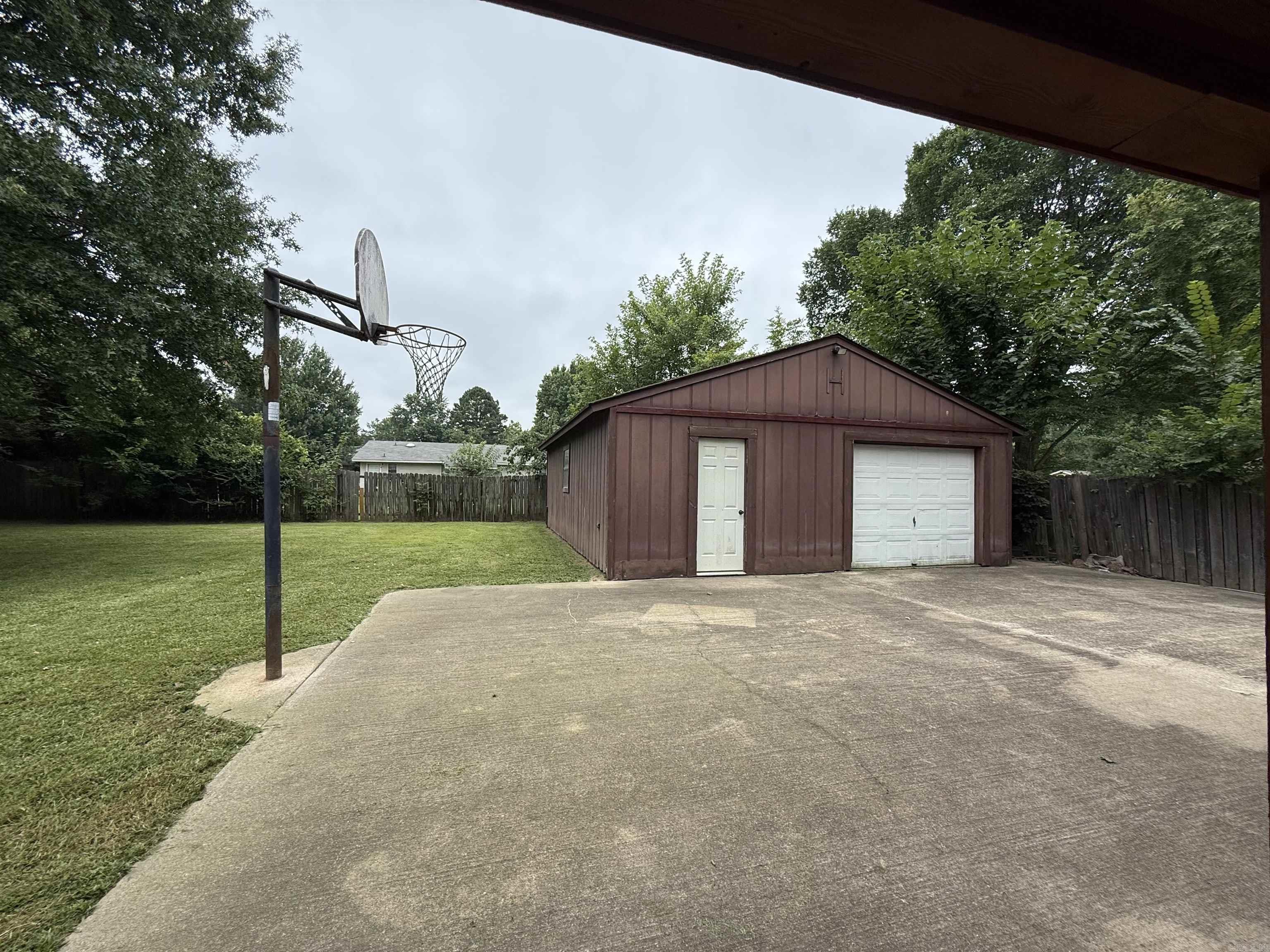 SOUTHBRIDGE - Residential