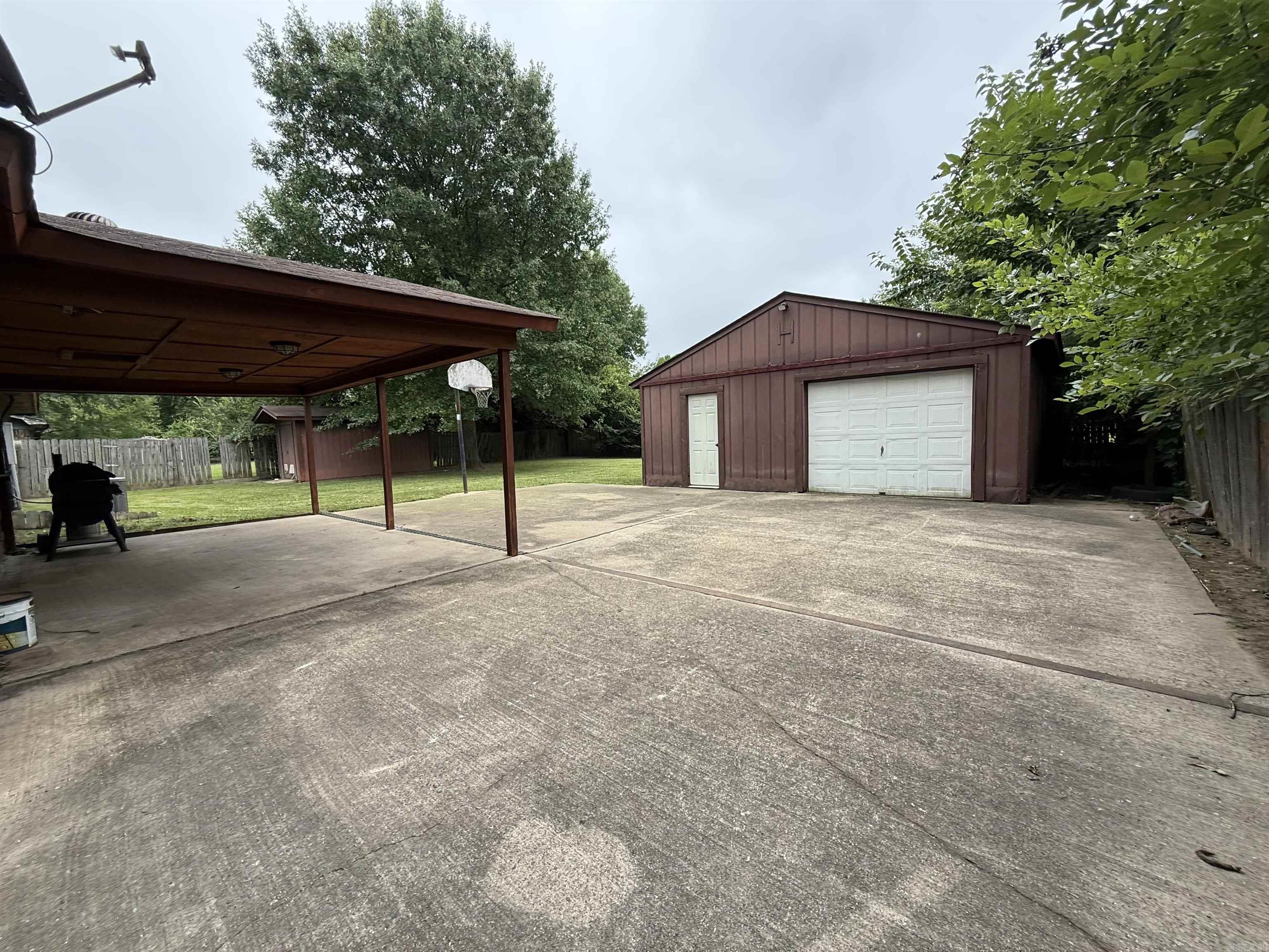 SOUTHBRIDGE - Residential