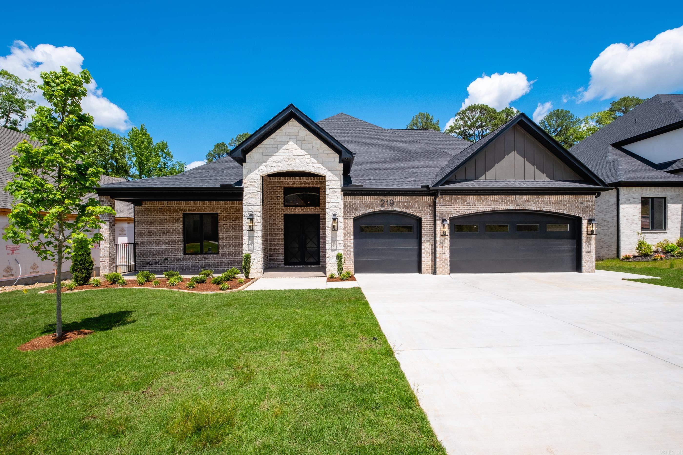 CHENAL VALLEY ABINGTON COURT - Residential