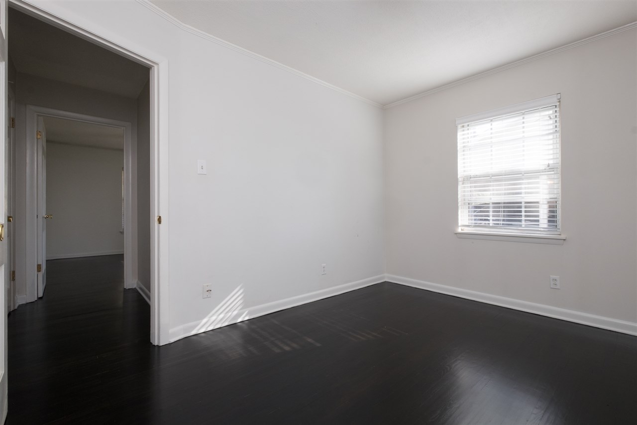 SHANNON HILLS s - Residential