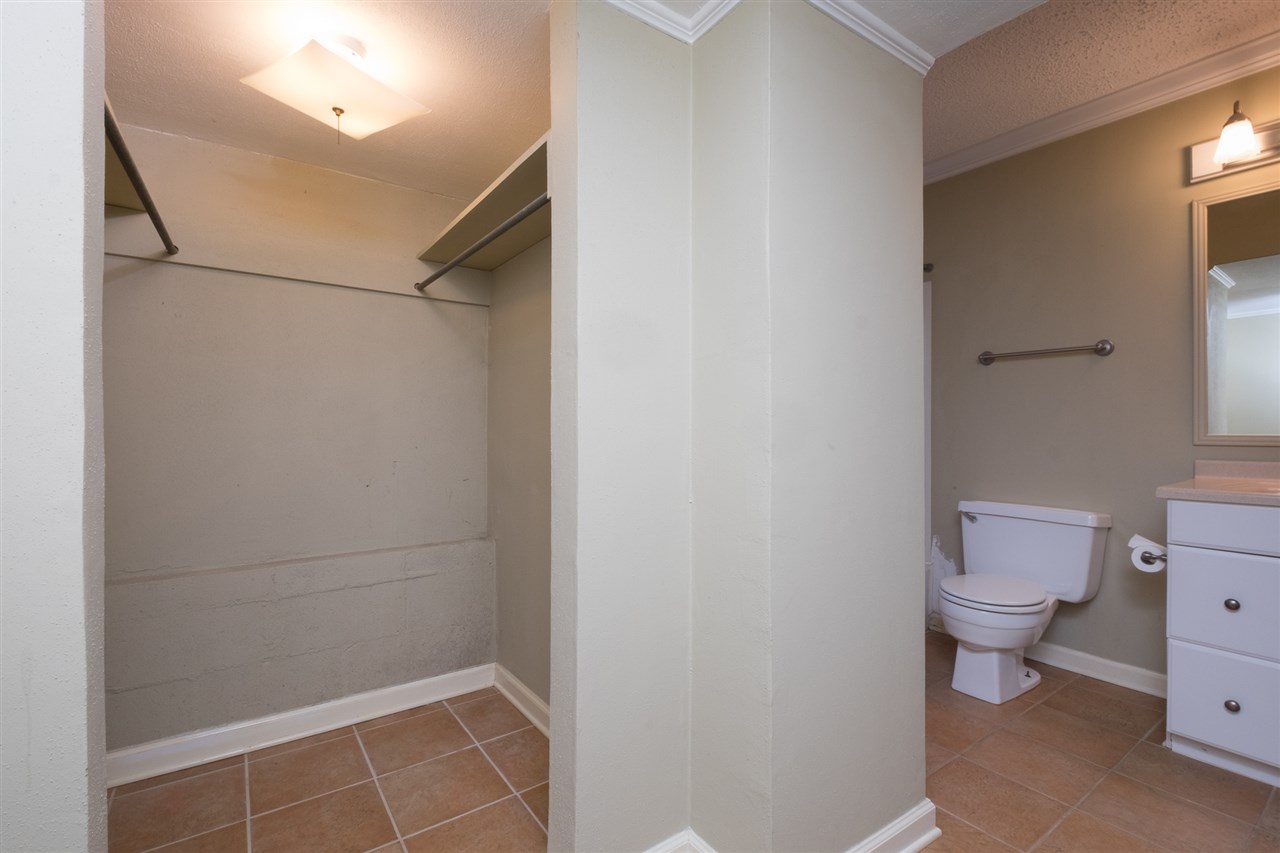 SHANNON HILLS s - Residential