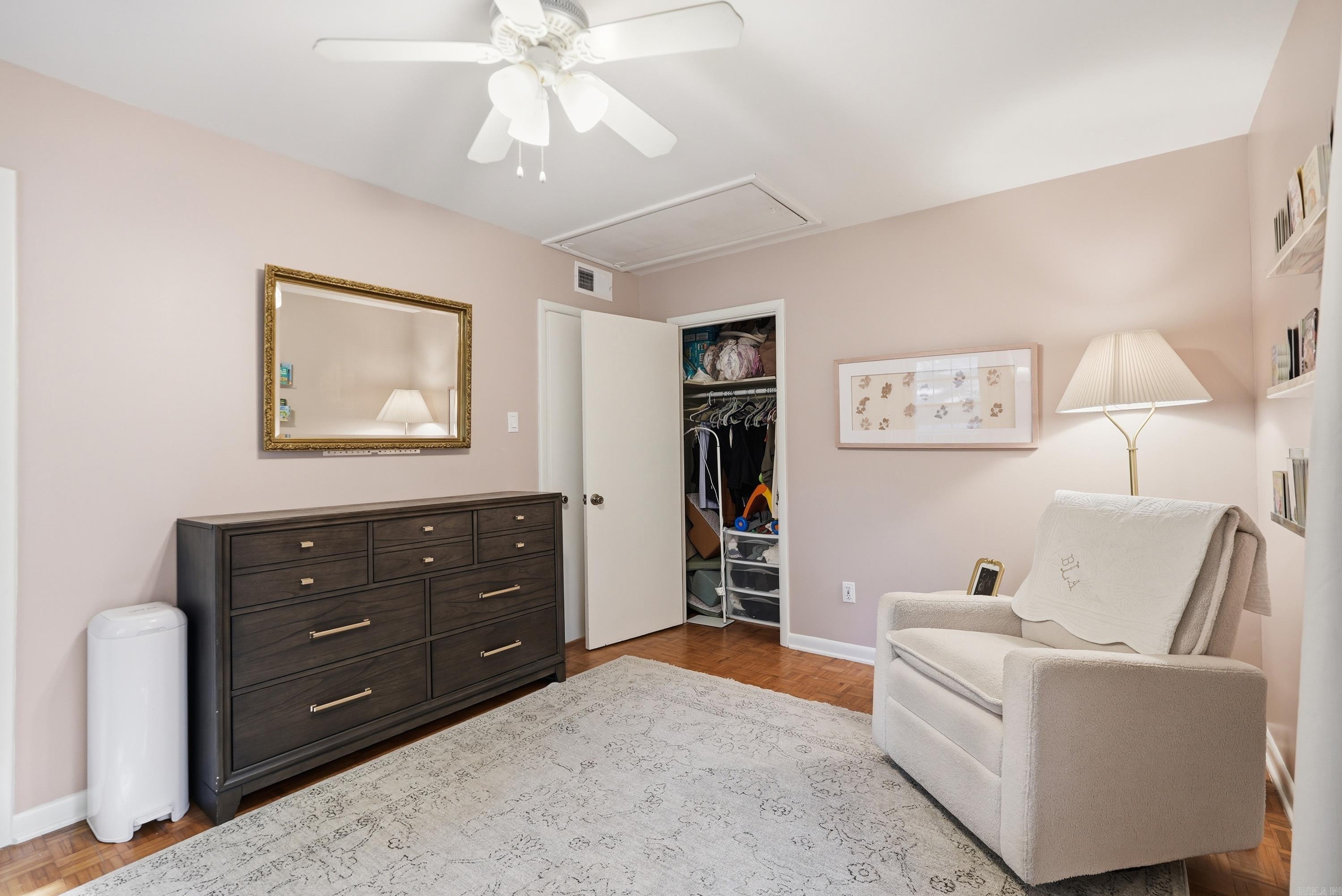 SHANNON HILLS - Residential