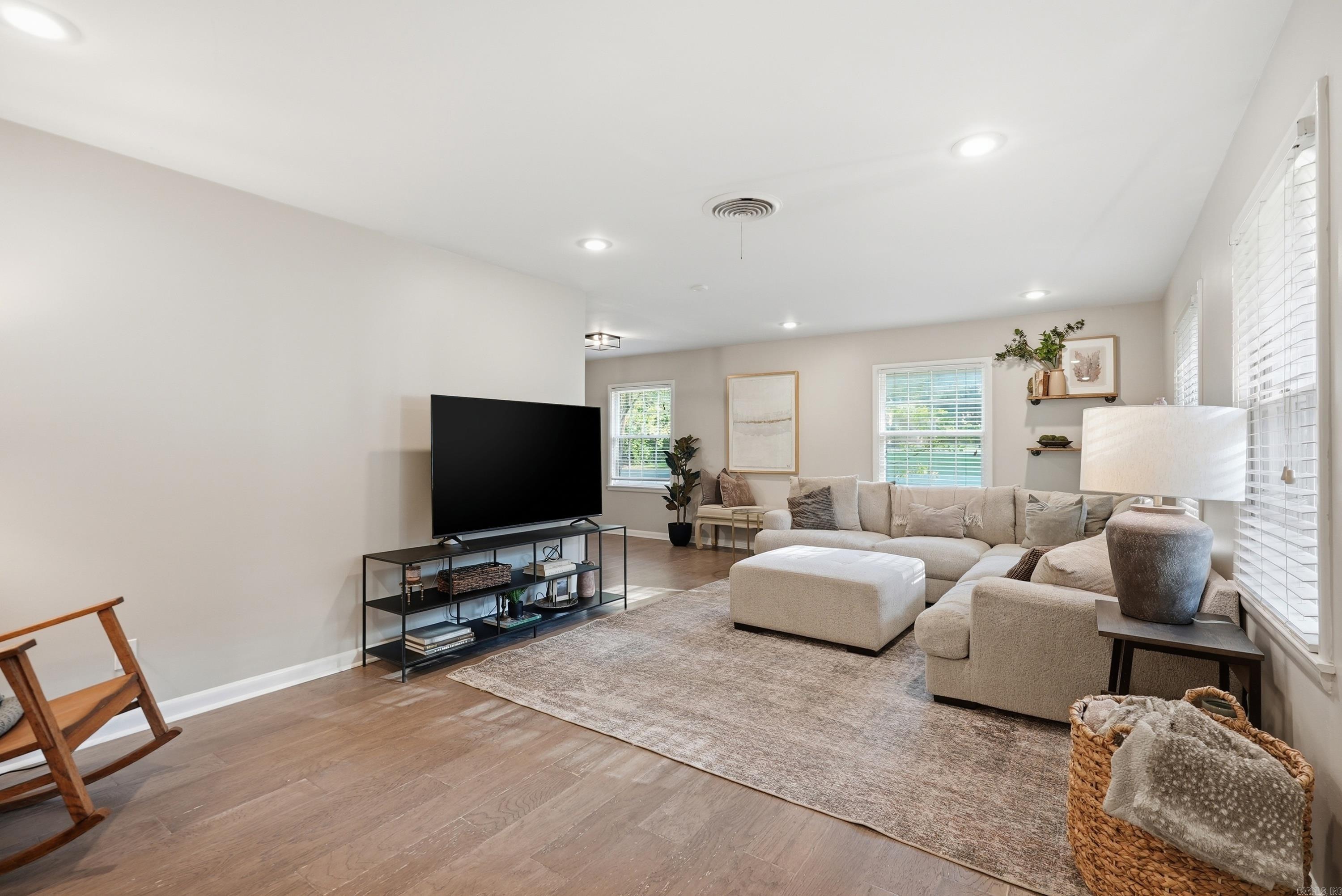 SHANNON HILLS - Residential