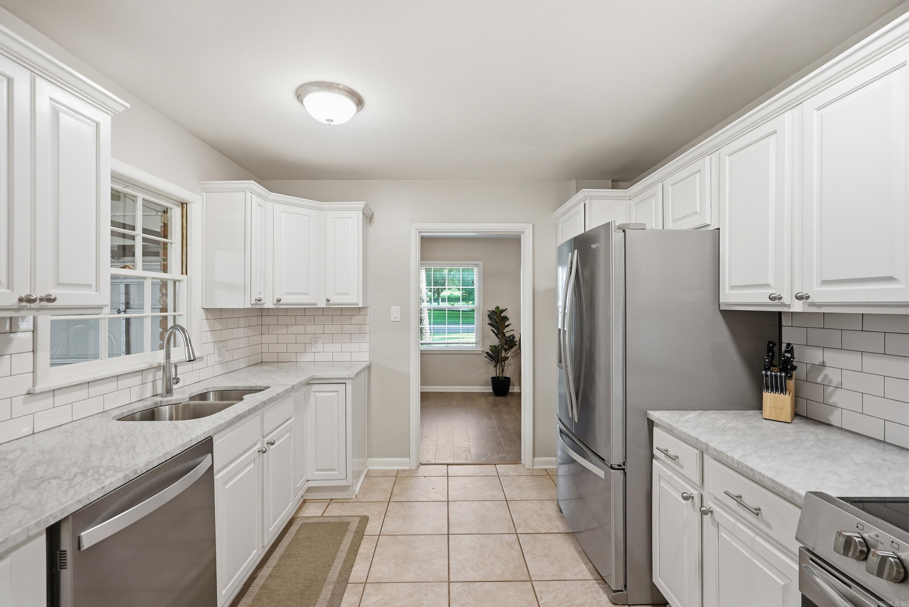 SHANNON HILLS - Residential