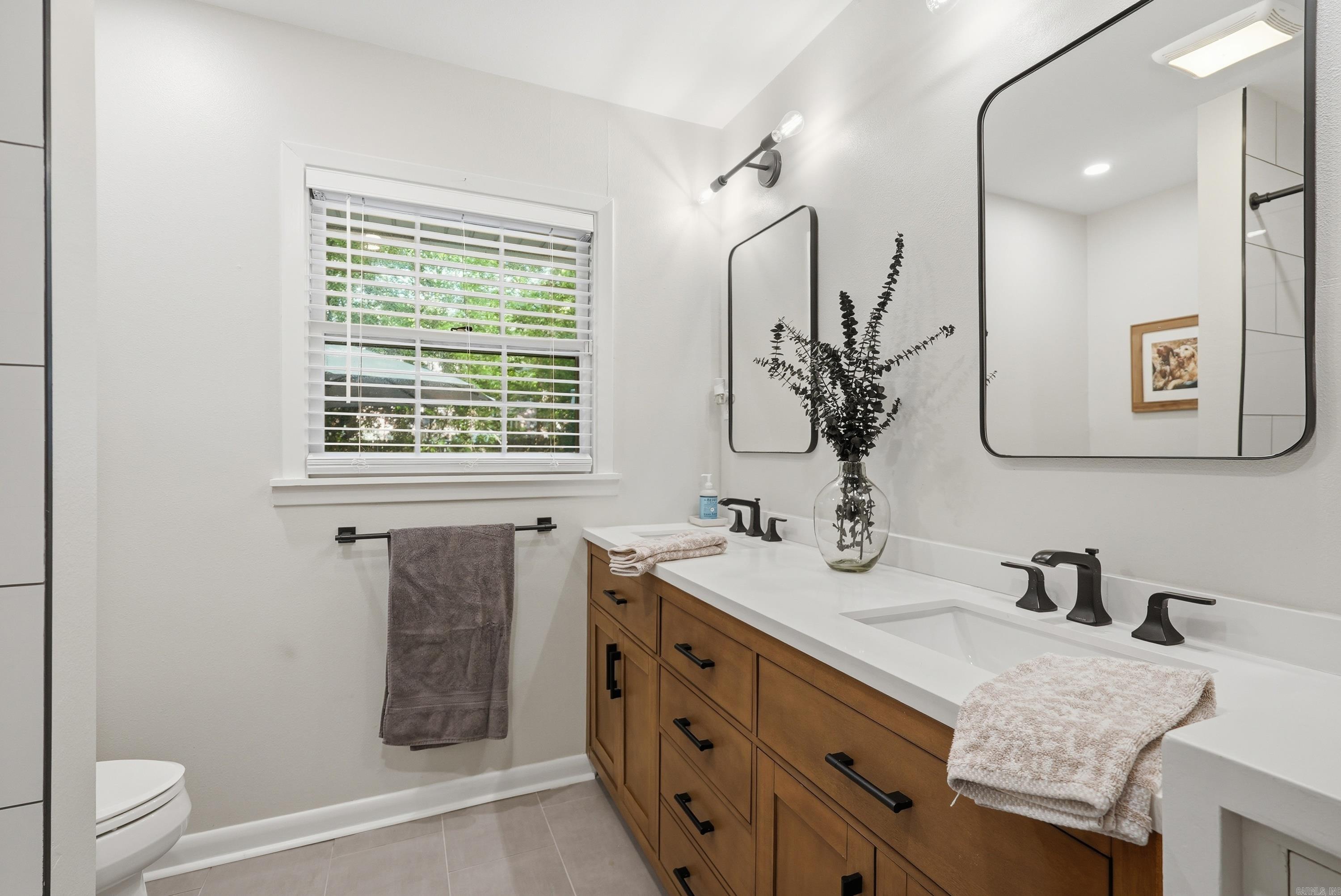 SHANNON HILLS - Residential