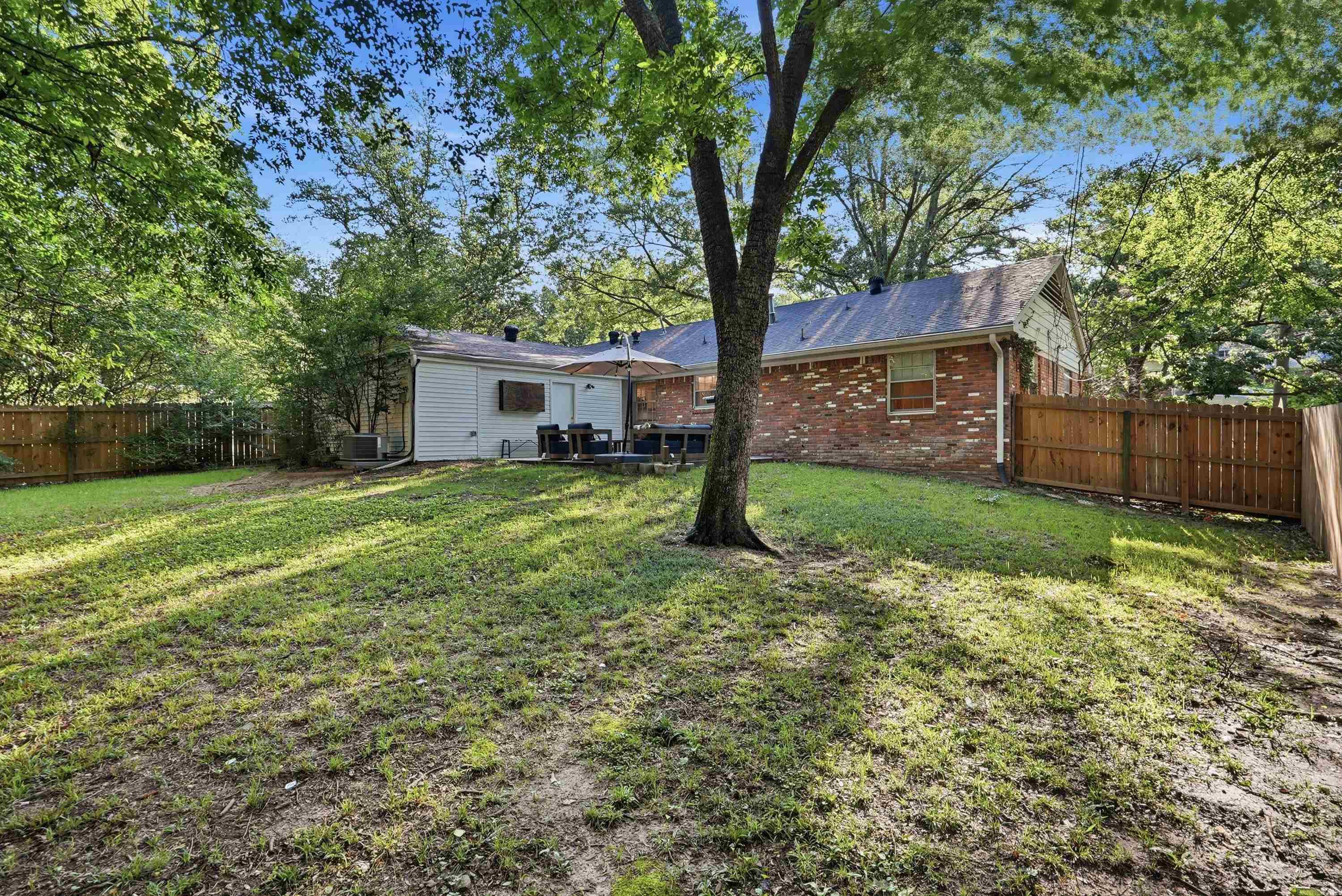 SHANNON HILLS - Residential