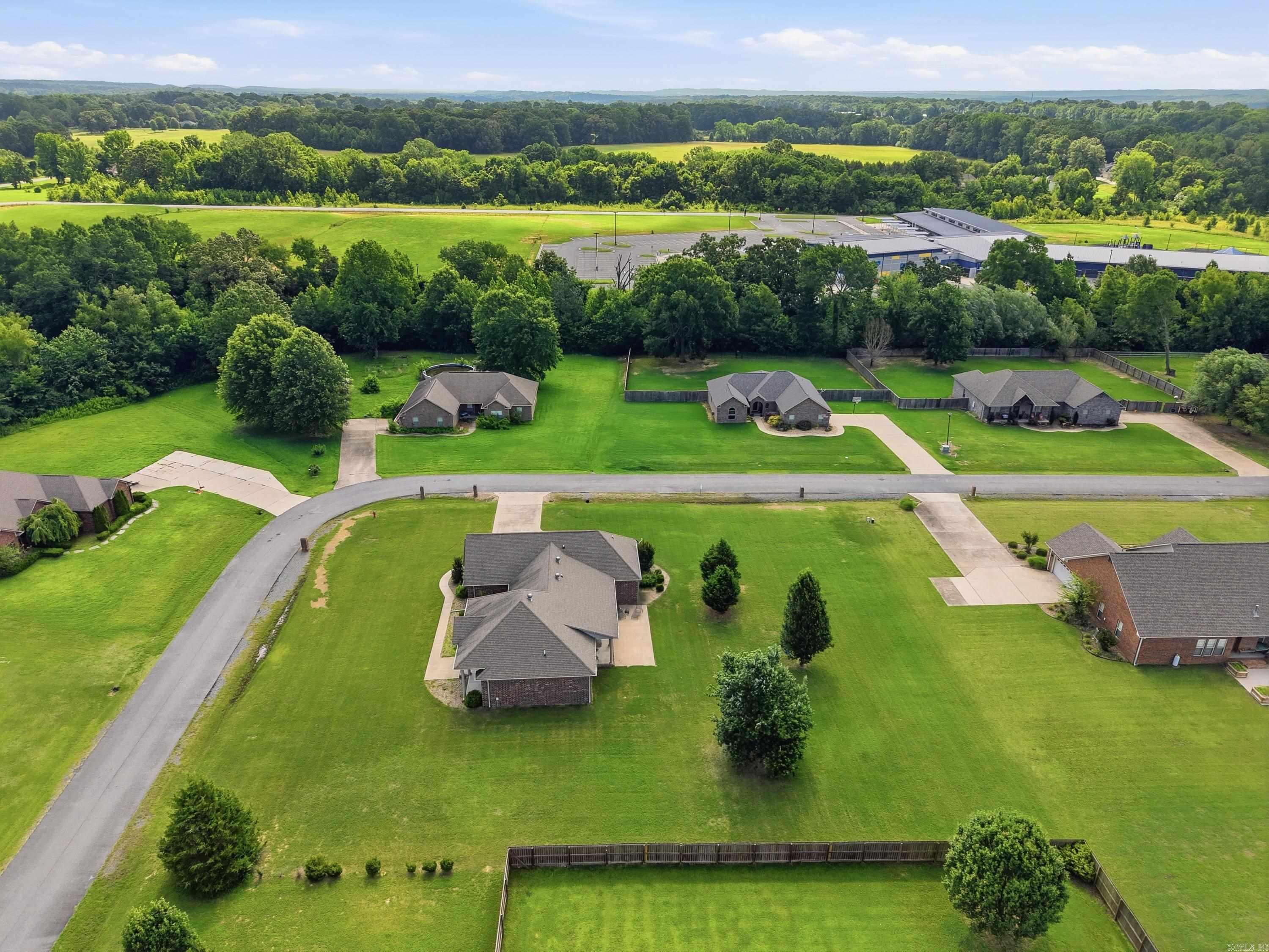 HUNTINGTON ESTATES - Residential