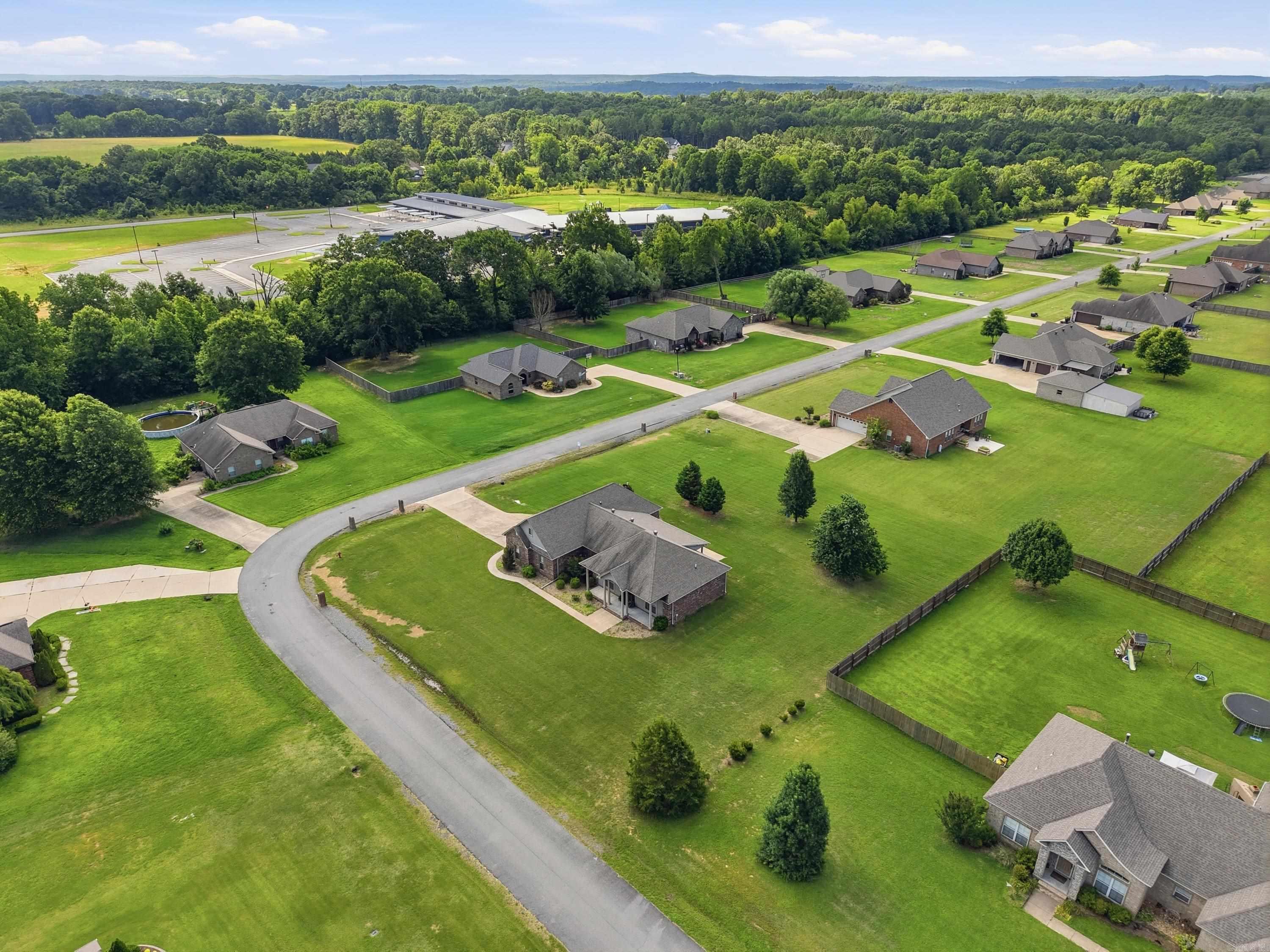 HUNTINGTON ESTATES - Residential