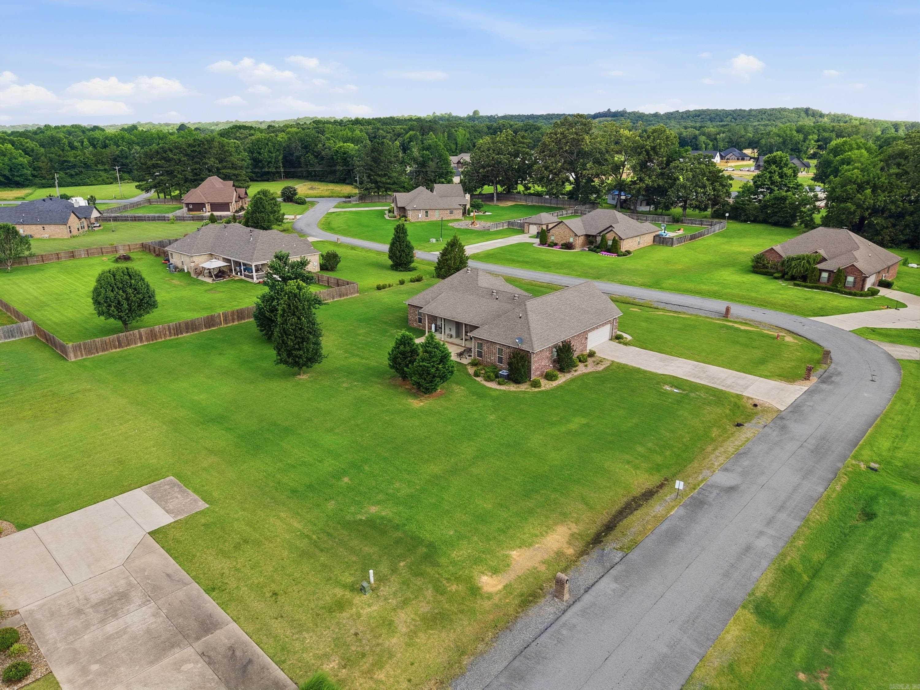 HUNTINGTON ESTATES - Residential