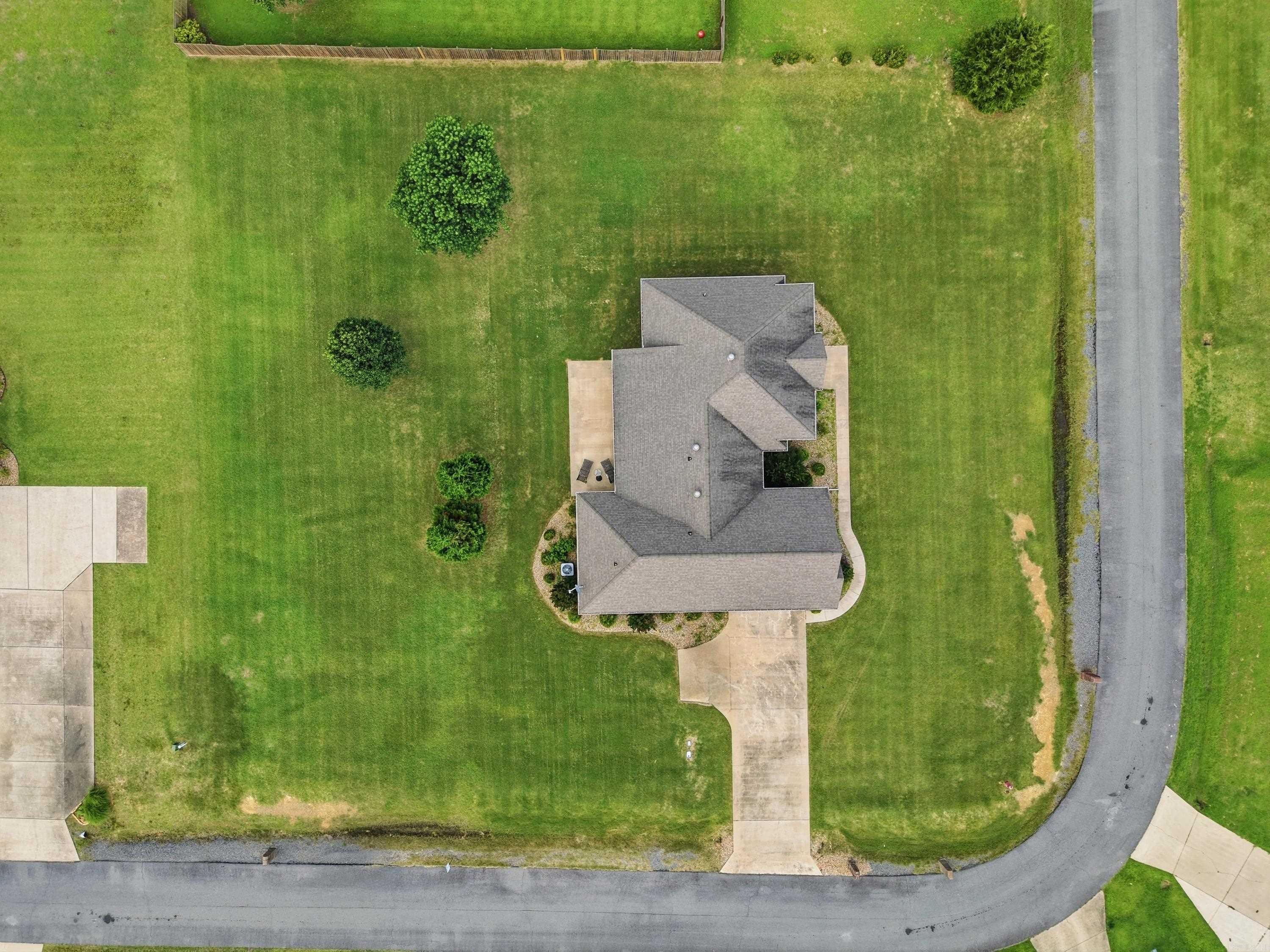 HUNTINGTON ESTATES - Residential