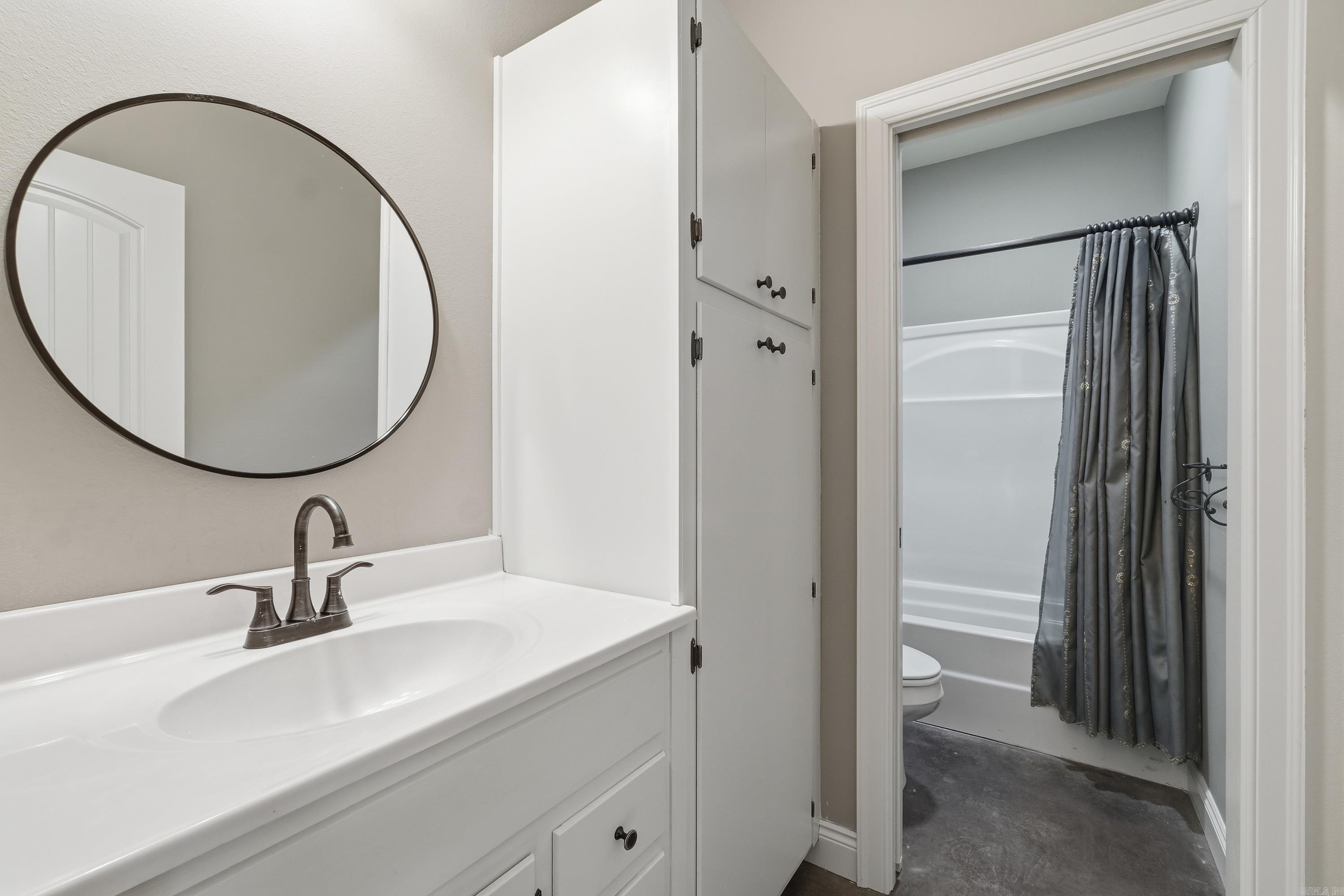 HUNTINGTON ESTATES - Residential