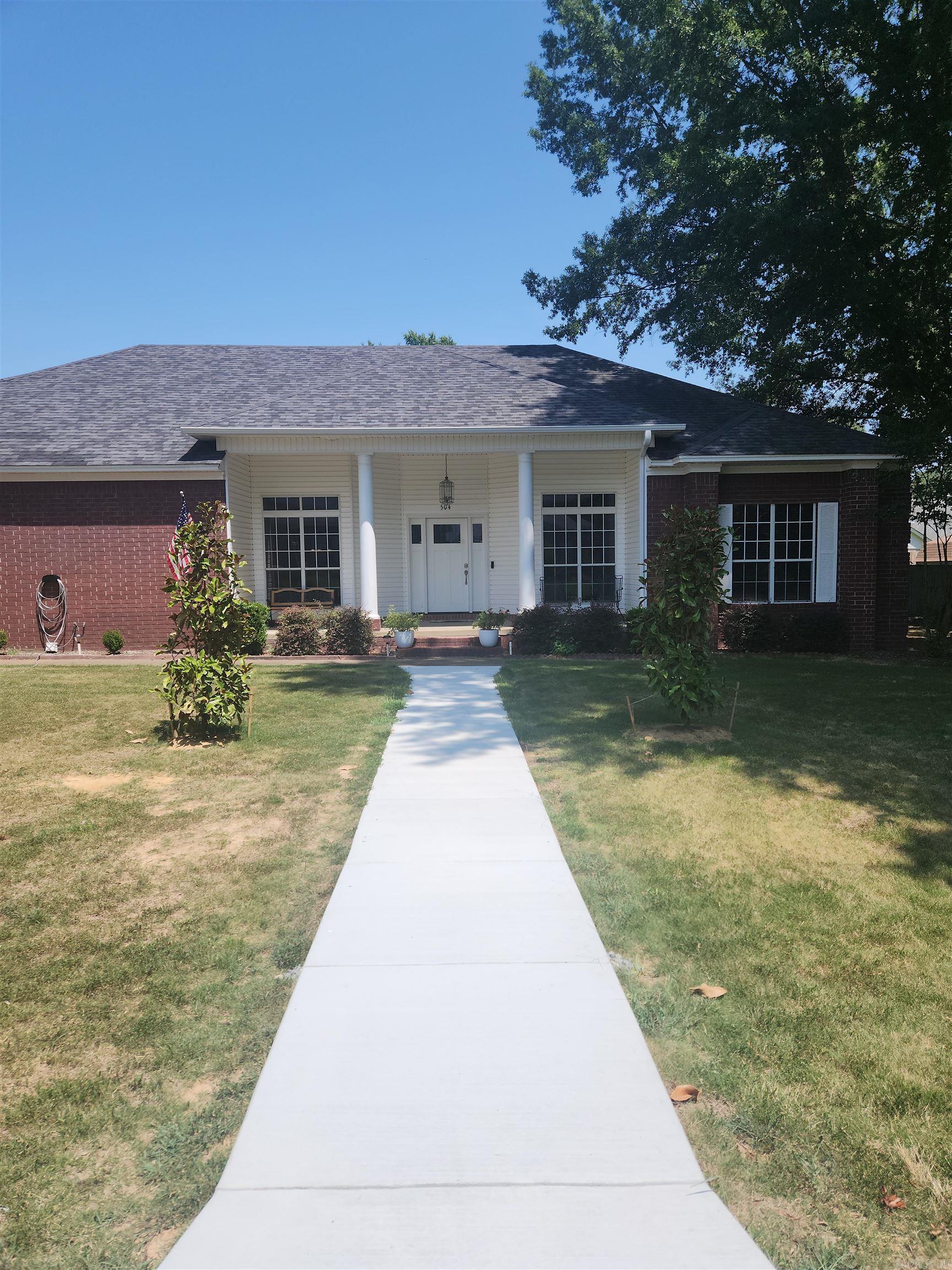 Don't miss this one! Great community, perfect for entertaining. 3 Bedrooms, 2 Bathrooms, 2065 sq. ft. in the heart of Beebe. Welcome to this spacious open floor plan with natural lighting. Fireplace in living room. Kitchen has new appliances, lots of cabinets, pantry, countertop for bar seating. Large backyard. Home has a tankless water heater, new AC, new sinks. Easy access to I57. Professional pictures coming soon