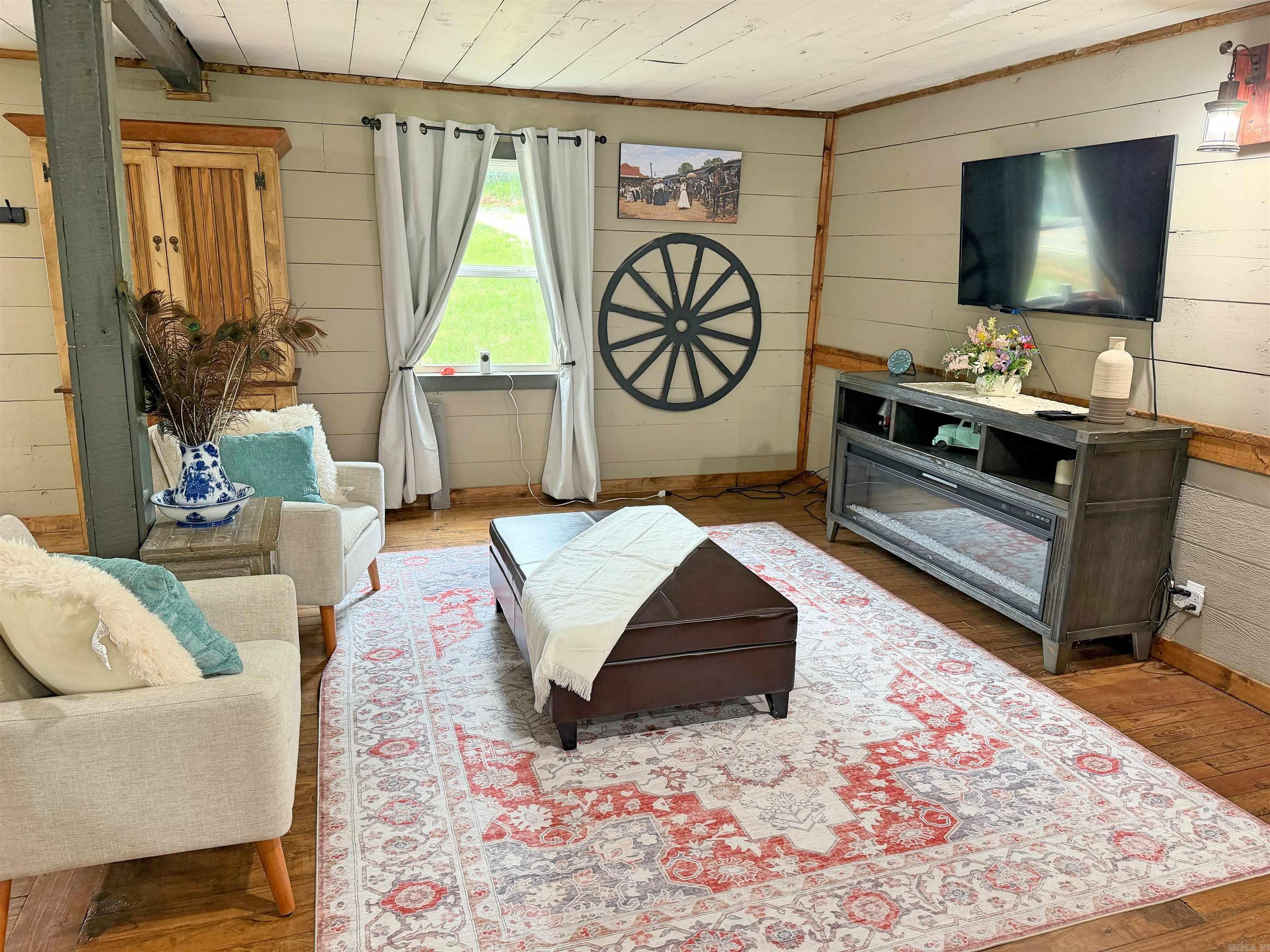Saddle Creek - Residential