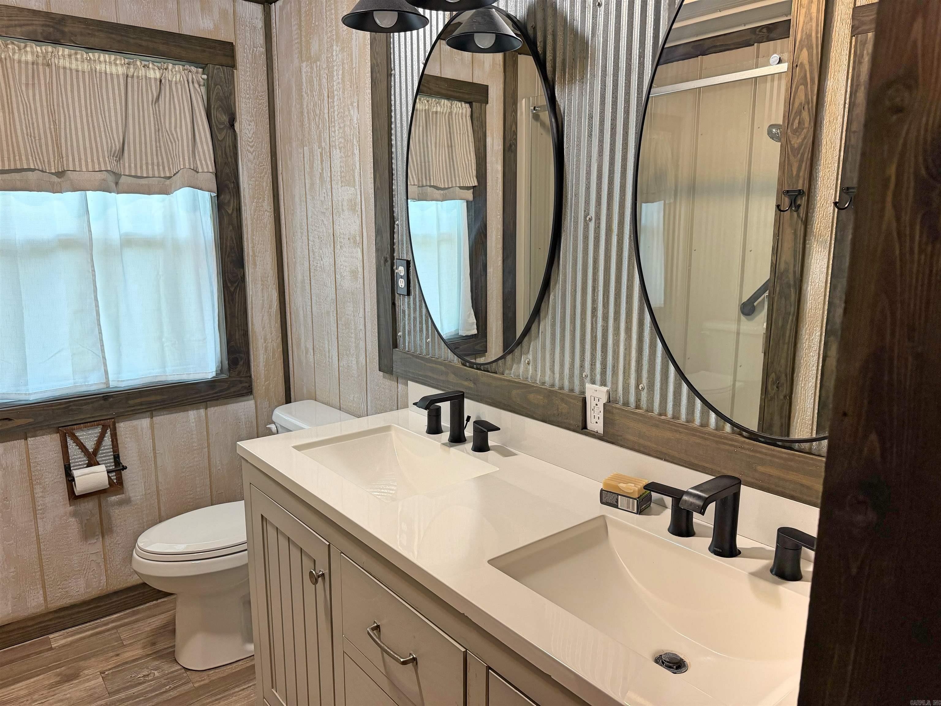 Saddle Creek - Residential