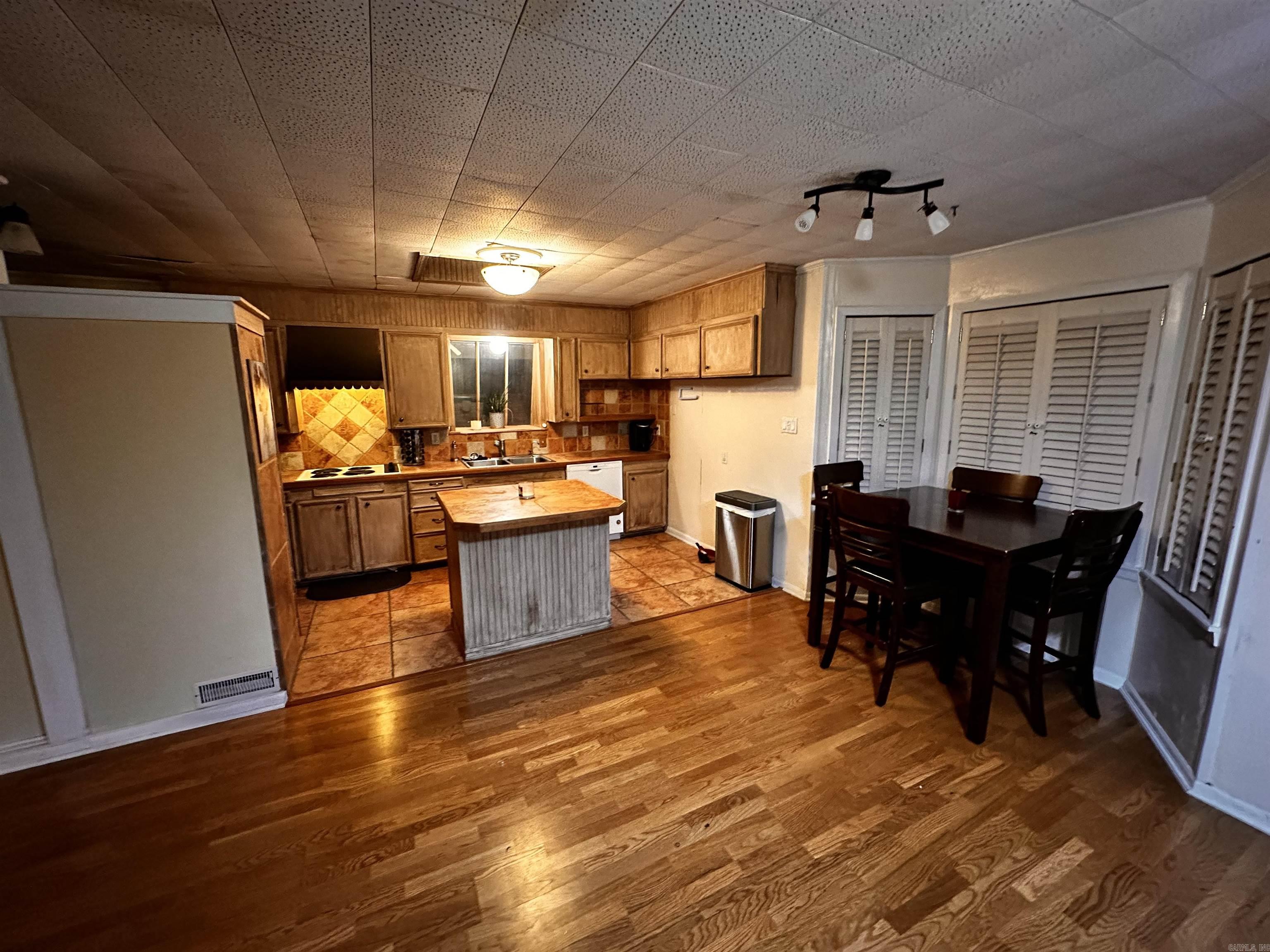Magnolia - Residential