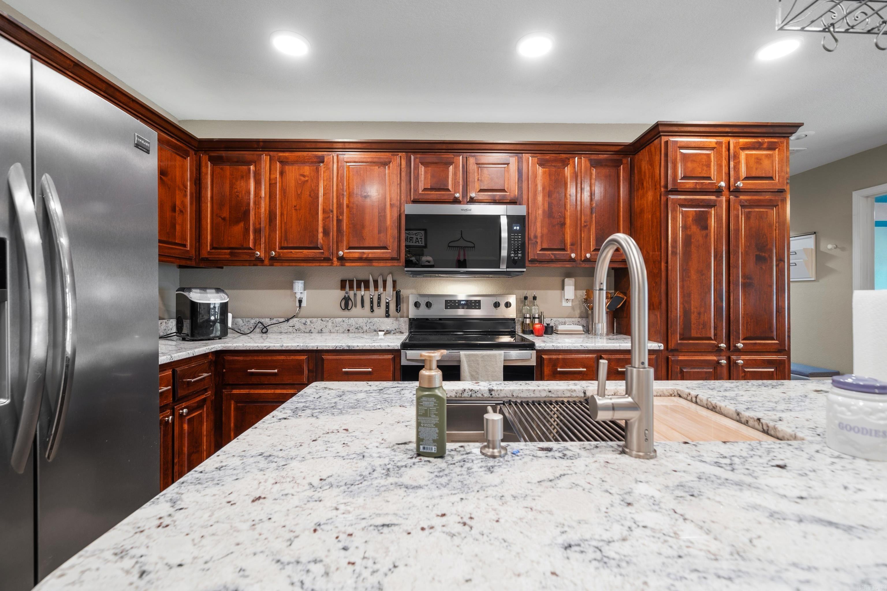 Maple Wood - Residential
