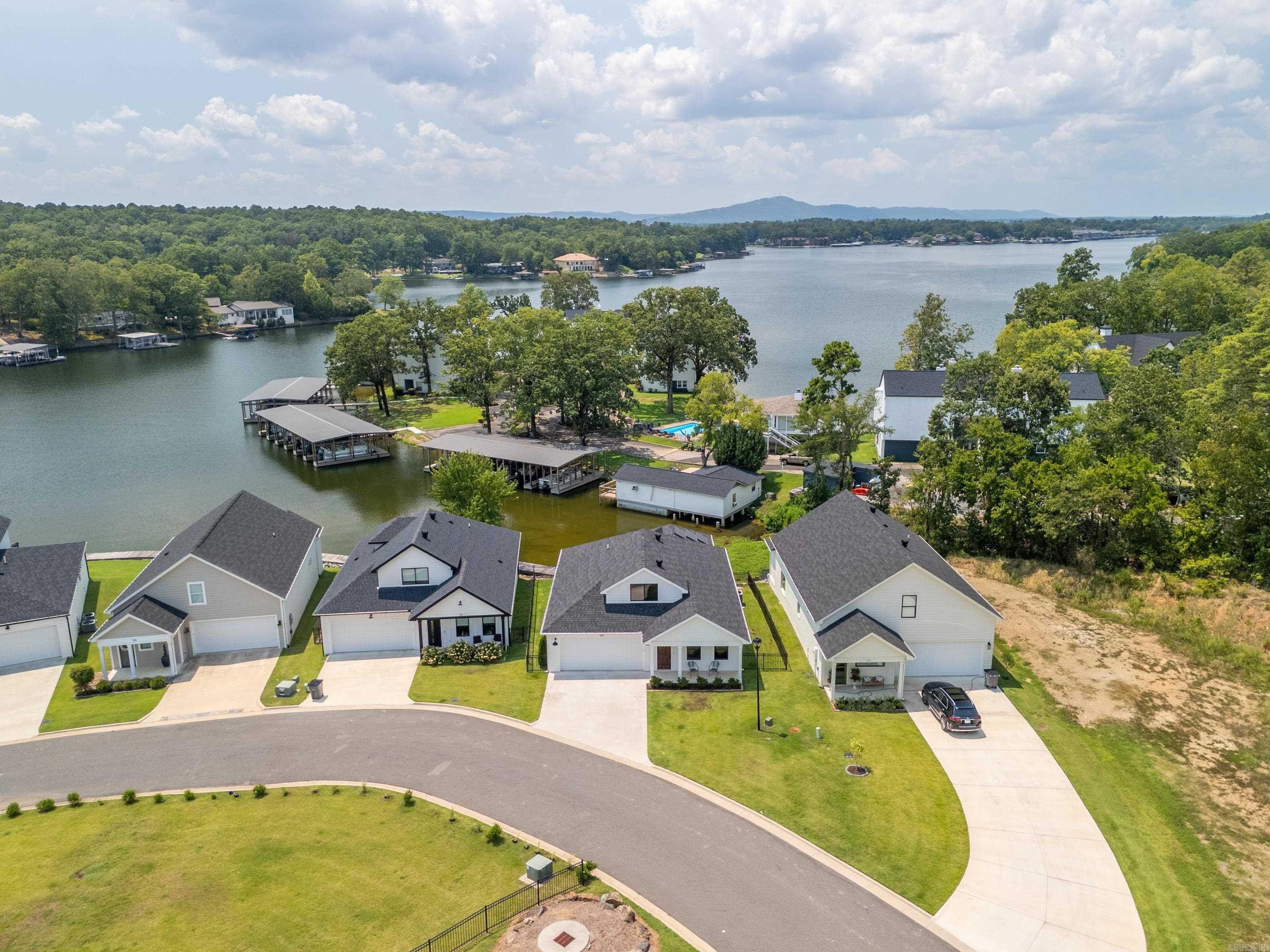 COTTAGES AT BAYSHORE - Residential