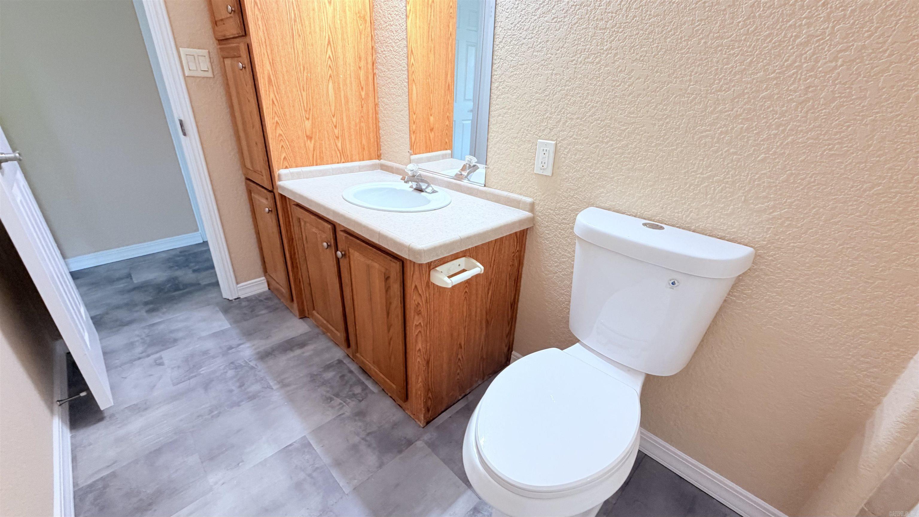RIVERSIDE HILLS PH 1 - Residential