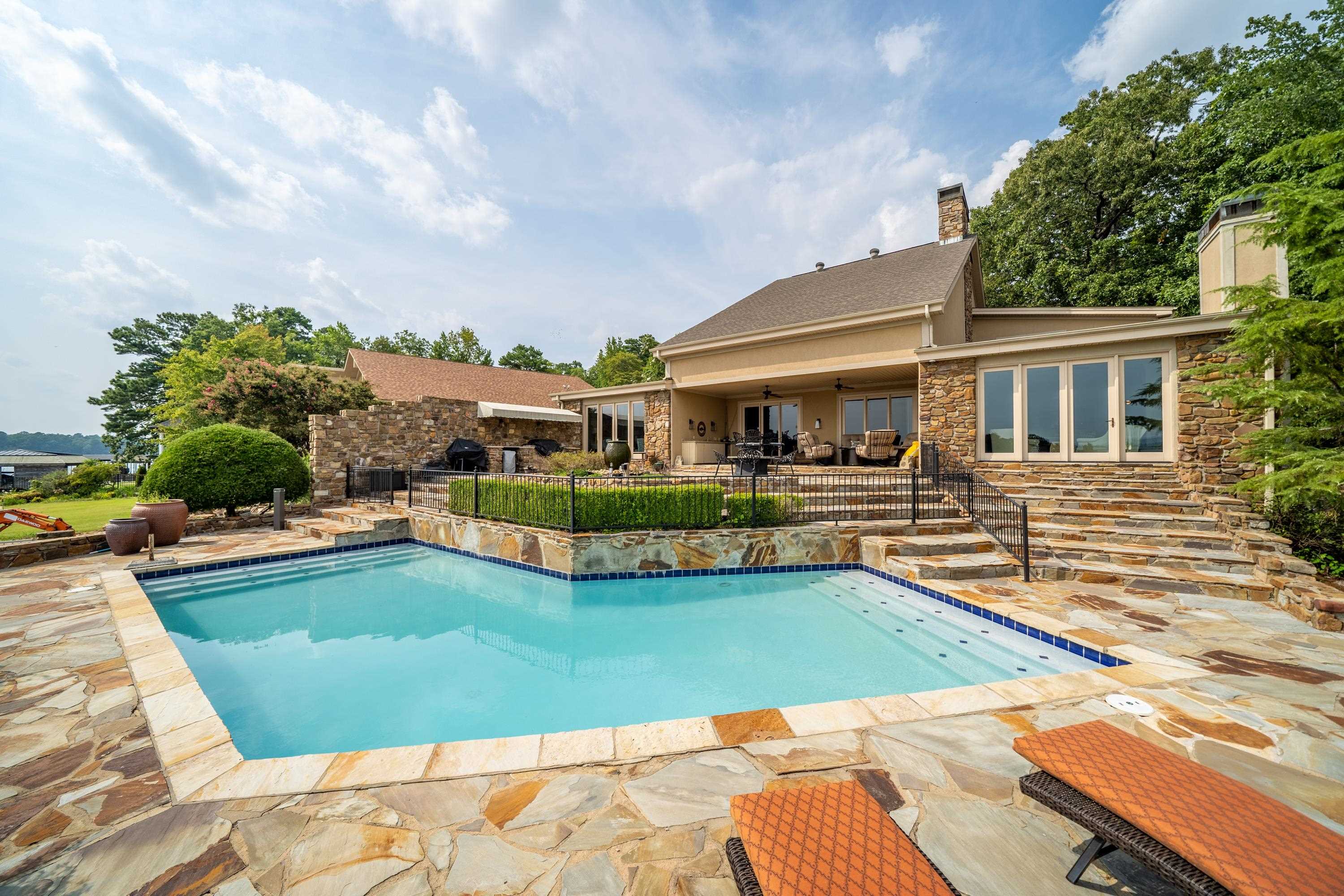 Camelot - Residential