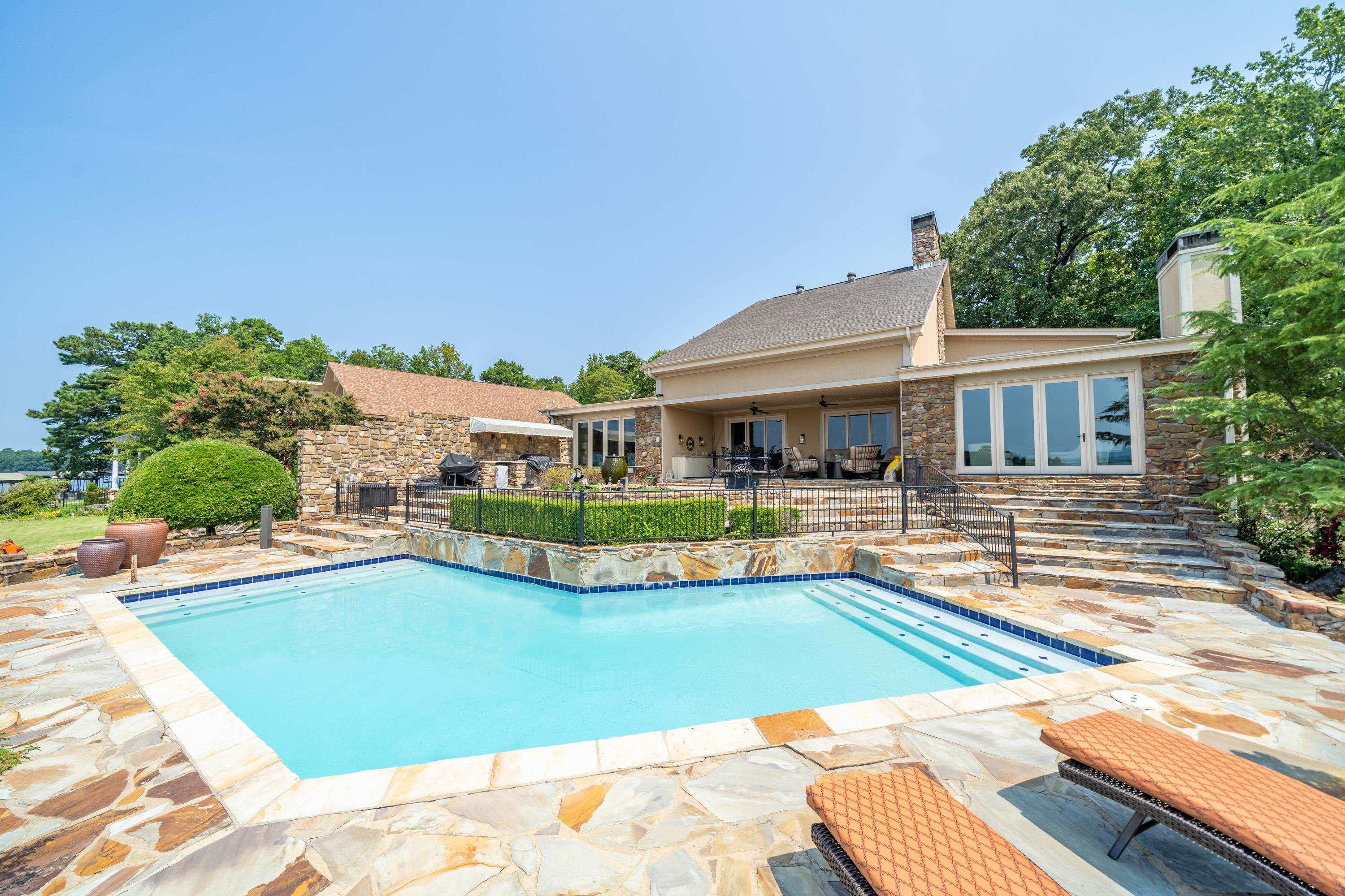 Camelot - Residential