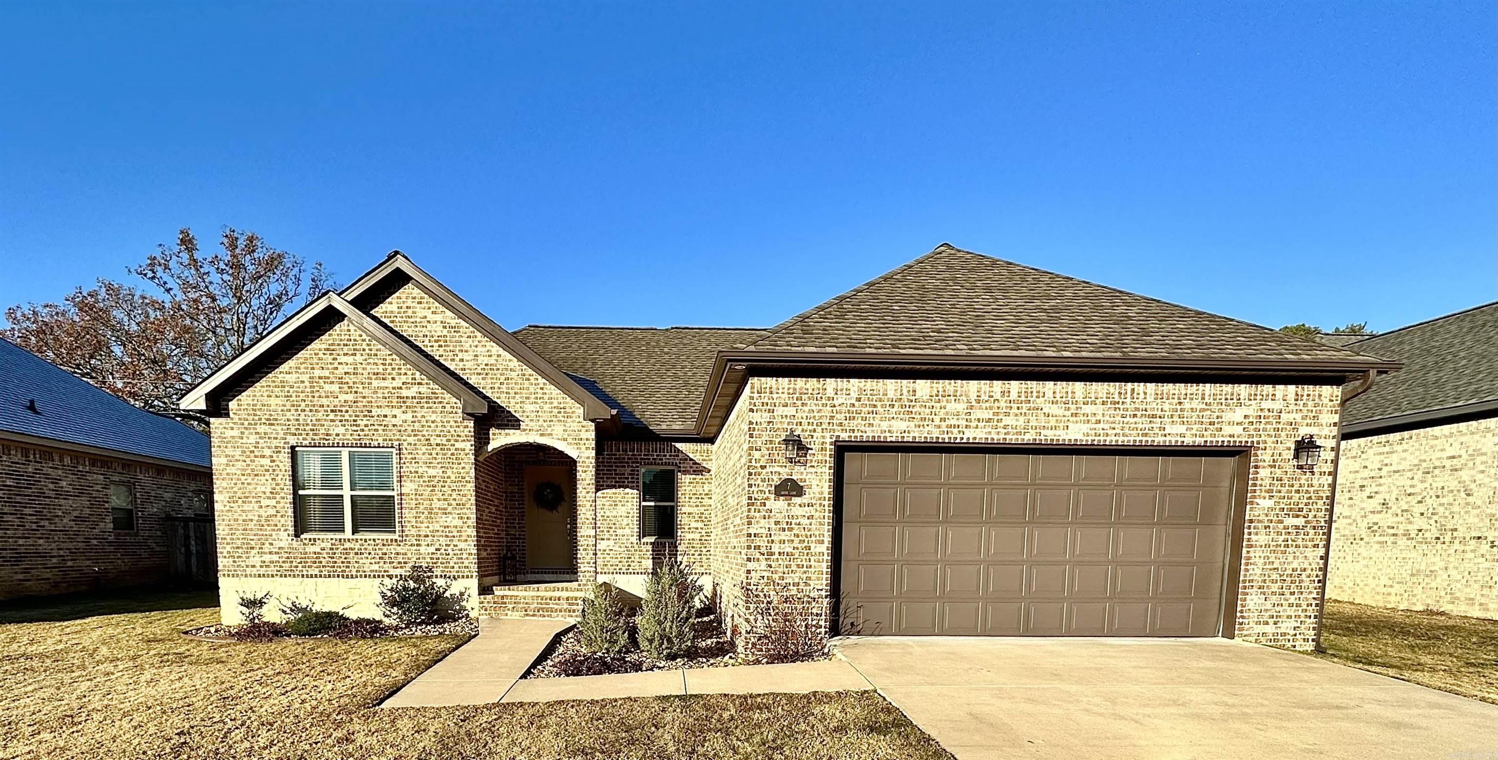 Welcome to Sheridan, this very well maintained 3 bedroom, 2 bathroom home has an additional office space. It also feautures a fully fenced-in yard. Located in a highly desirable neighborhood, the home offers a split floorpan with luxury vinyl flooring throughout. Welcome Home!!