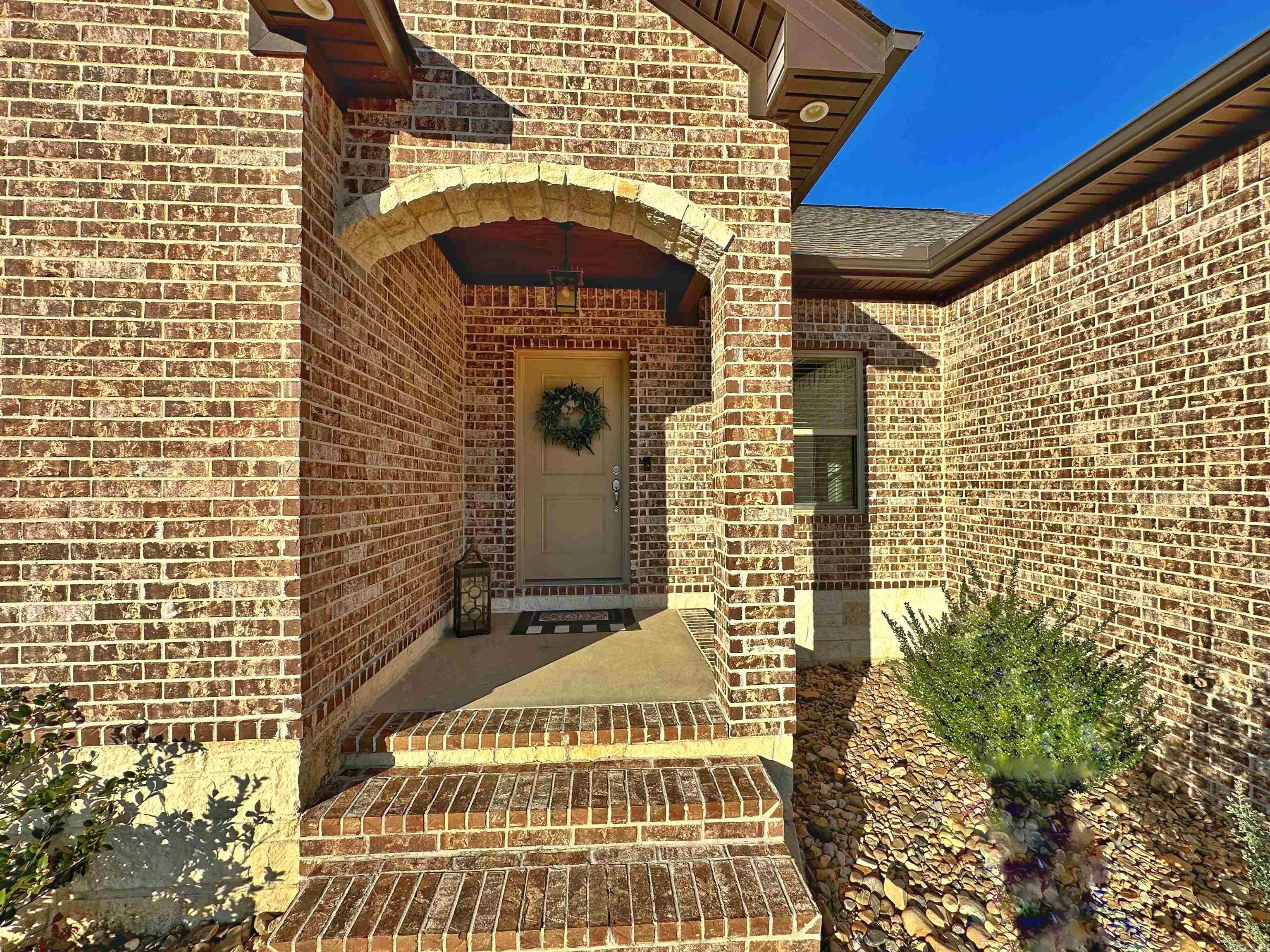 LEGACY POINTE - Residential