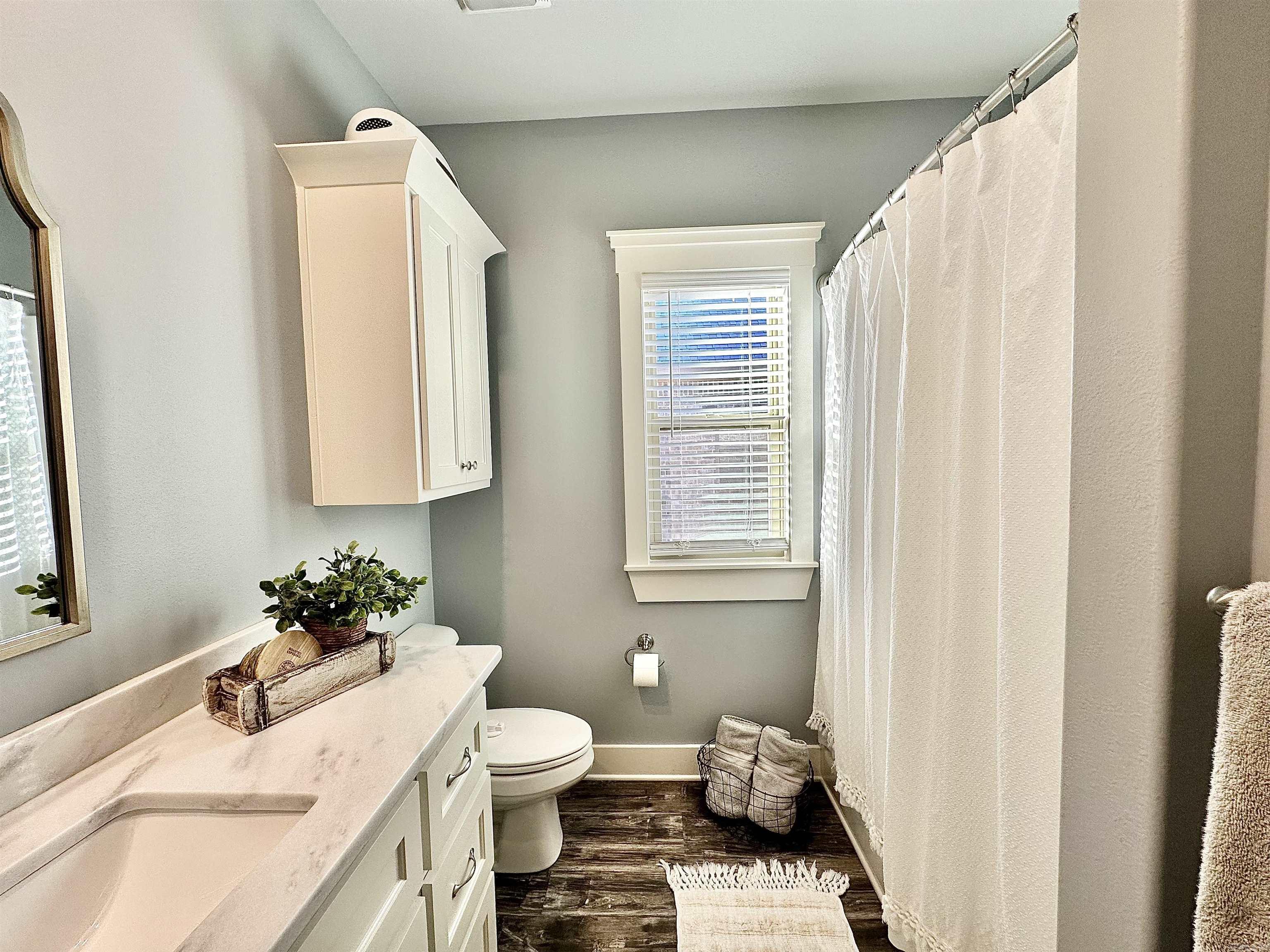 LEGACY POINTE - Residential