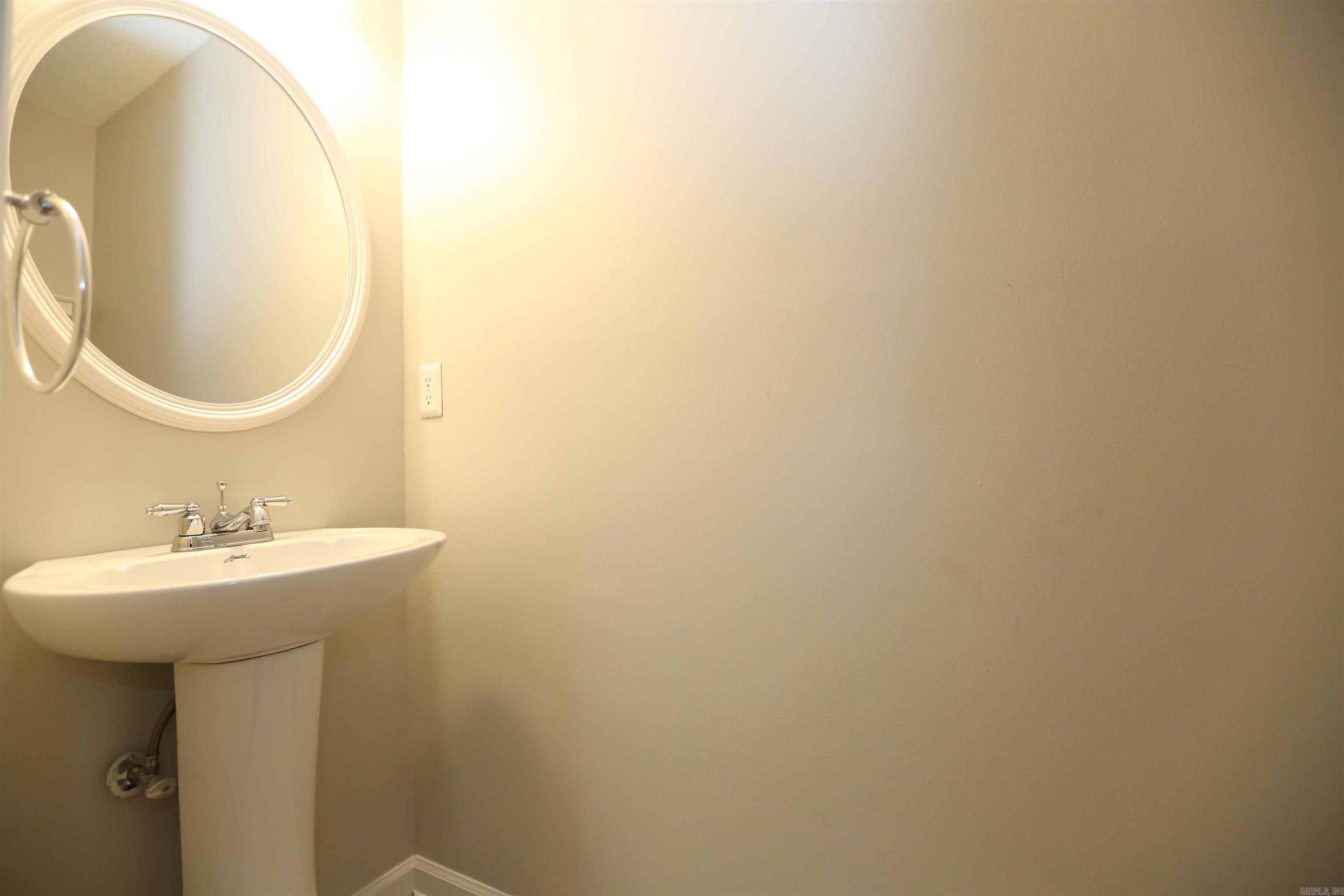 Marlowe Manor - Residential Lease