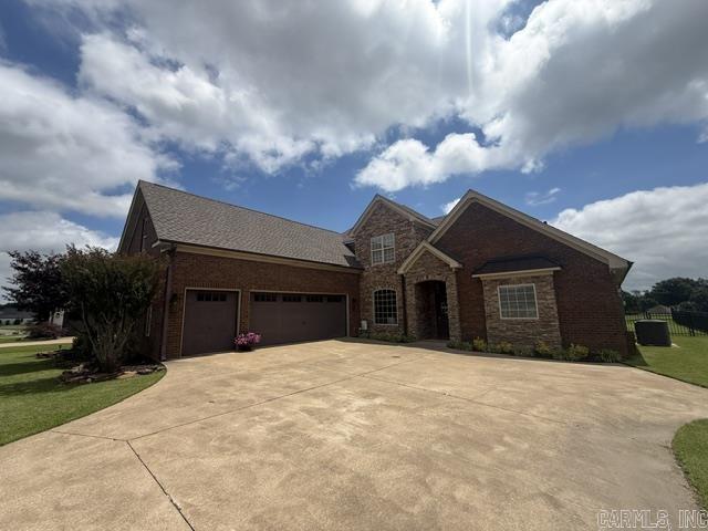 Beautiful home on the golf course with an entertainers dream backyard, all new paint, updated roof 2024 and so many upgrades and amenities. Under contract before listed