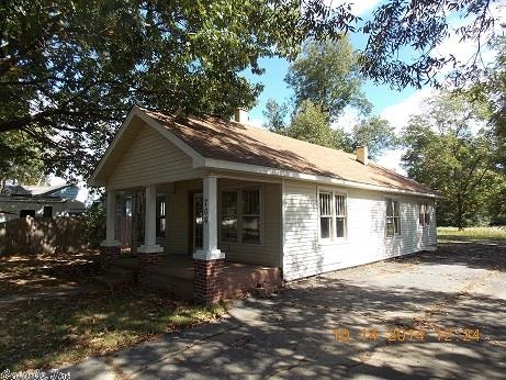 Fixer upper with several lots, First look program for first 20 days of listing, owner/occupants only.  Agents see private remarks.  Property sold as is, no disclosures.  Proof of funds required with all offers.  Additional docs required if offer accepted.