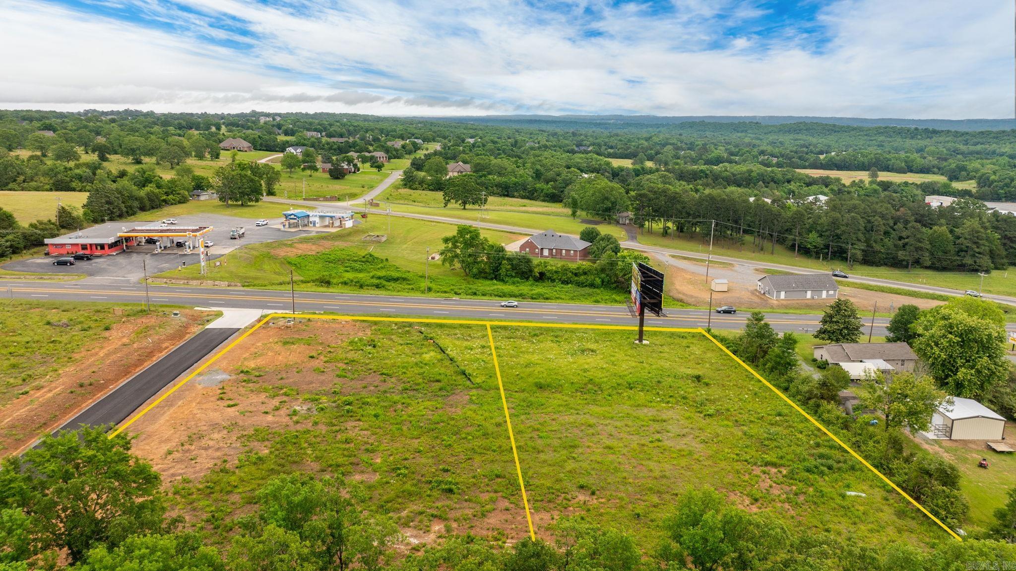 ULES WATSON PLACE - Commercial Sale