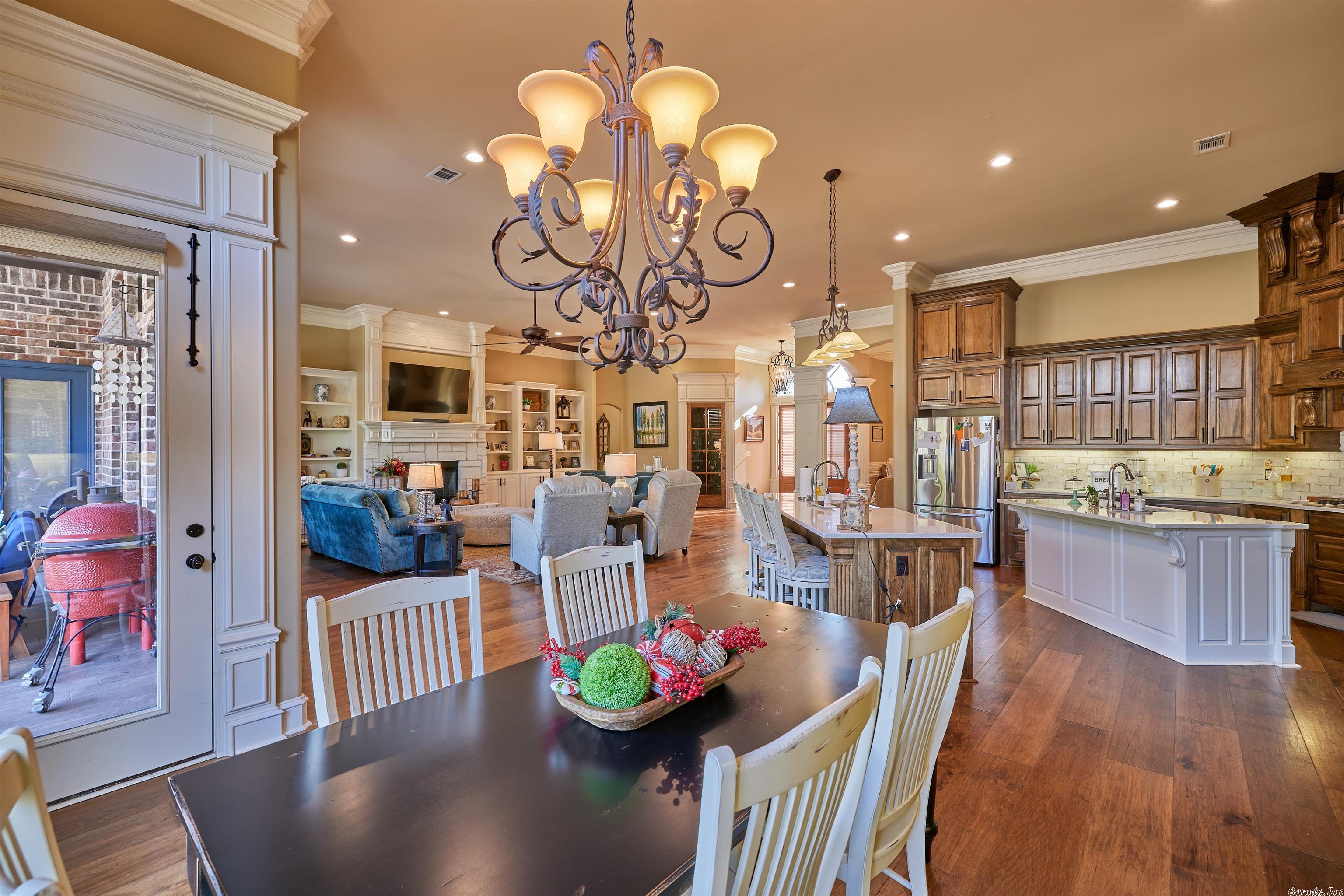 ARLINGTON PARK - Residential