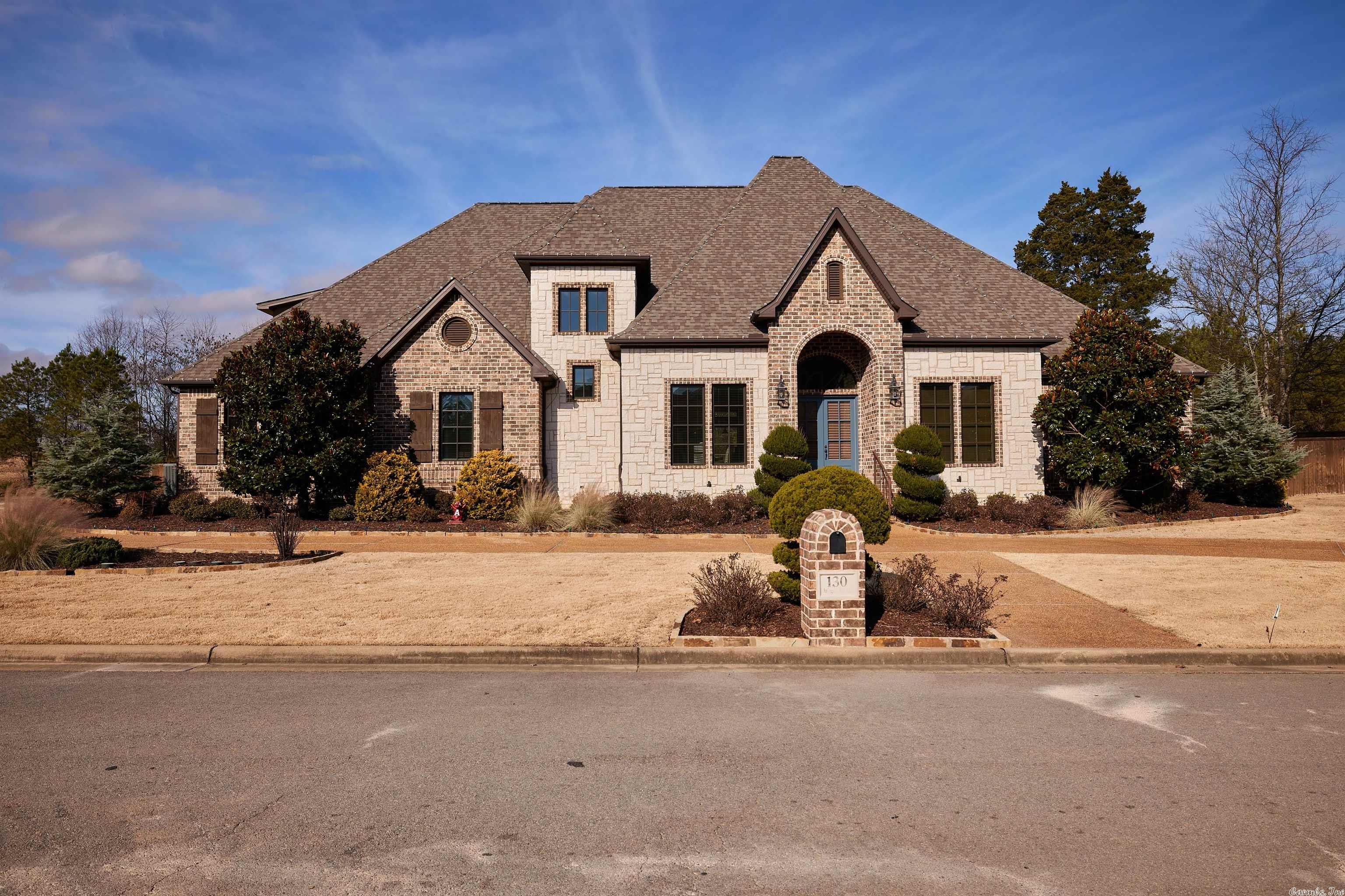 ARLINGTON PARK - Residential