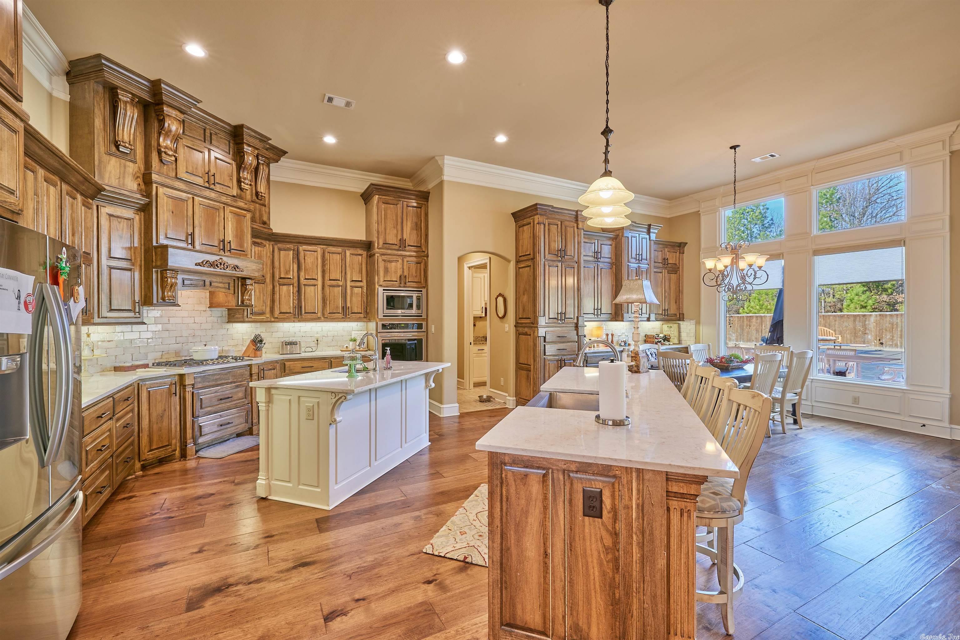 ARLINGTON PARK - Residential