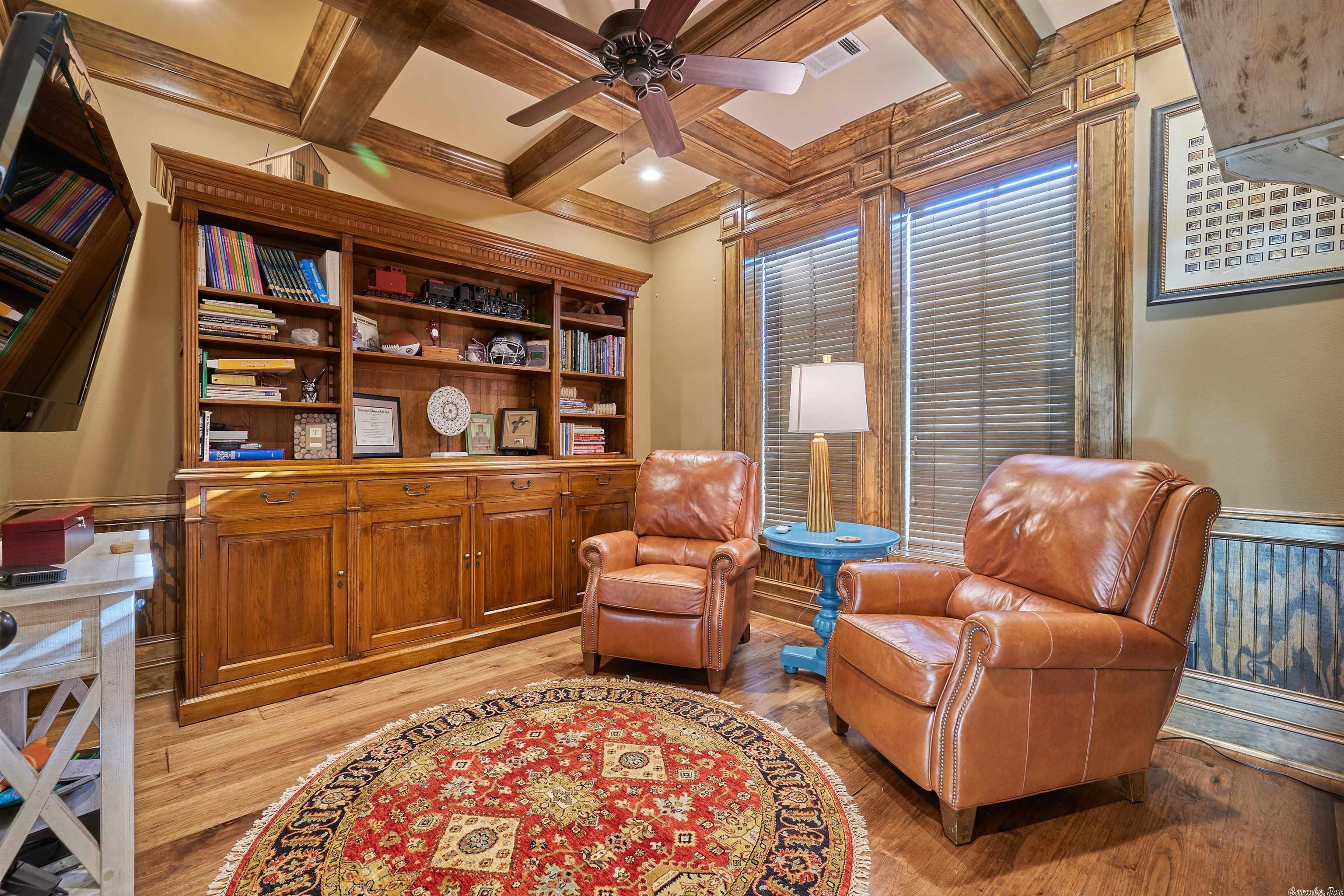 ARLINGTON PARK - Residential