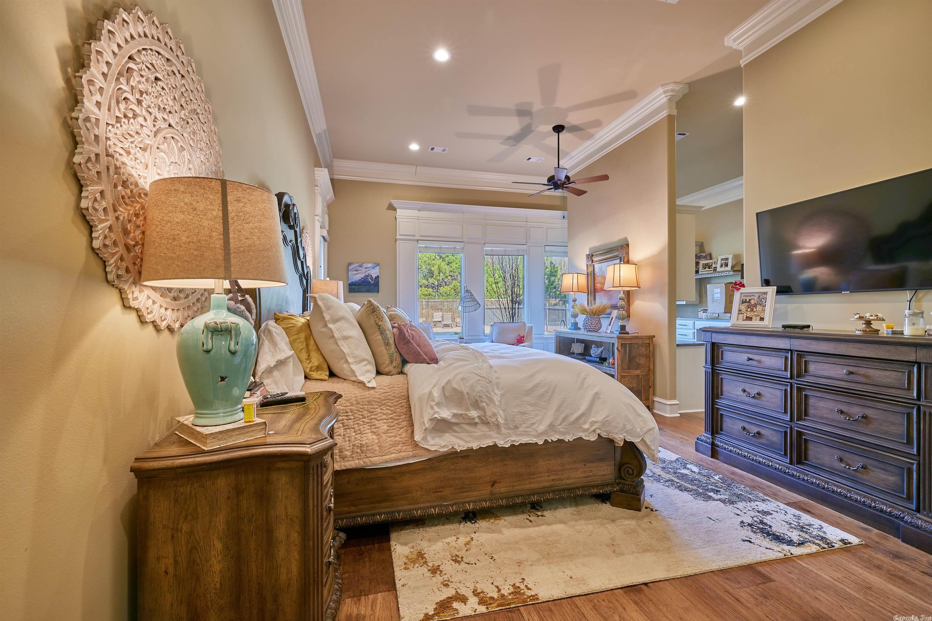 ARLINGTON PARK - Residential