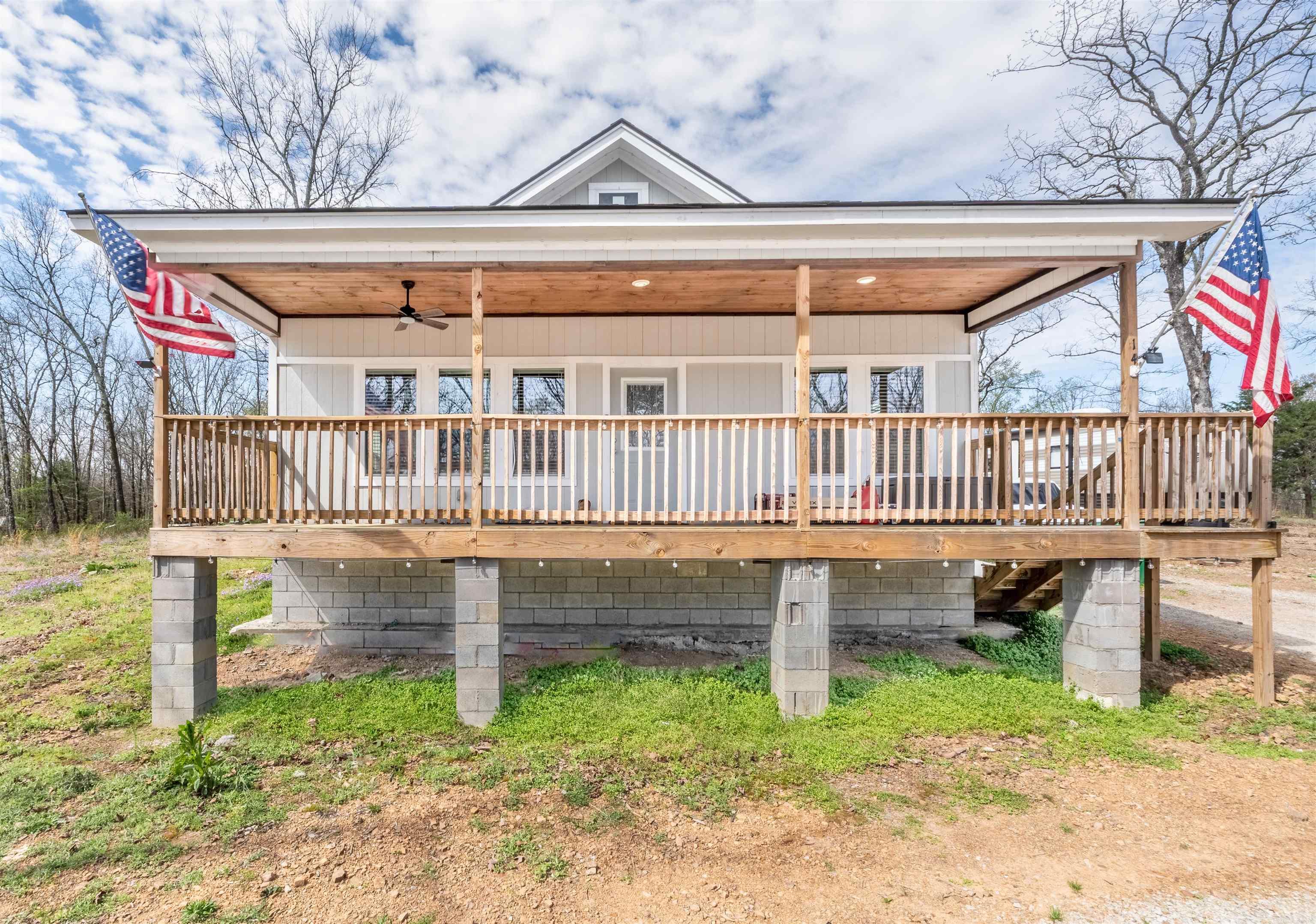 Metes & Bounds - Residential Income
