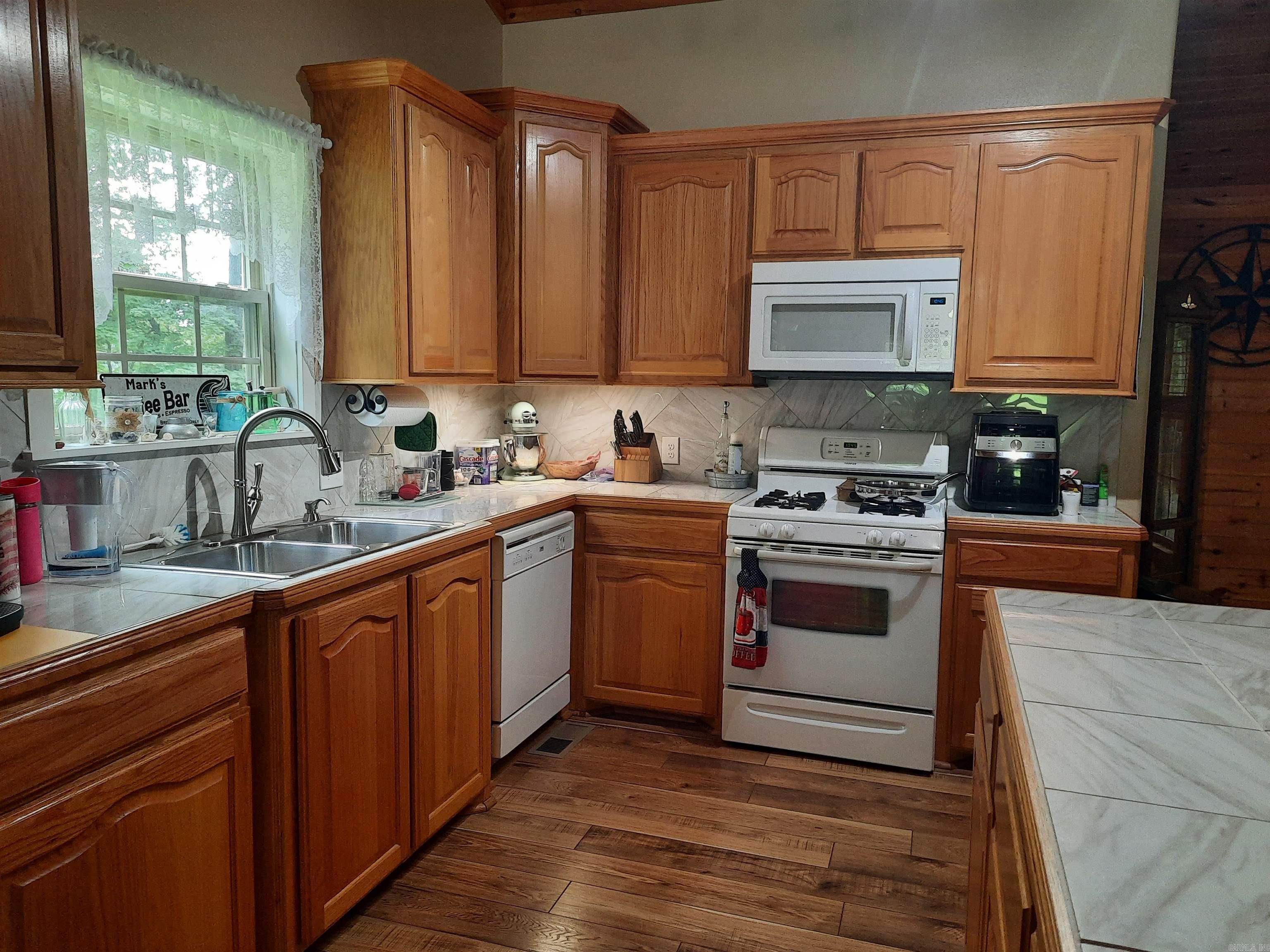RIDGEVIEW SOUTH - Residential