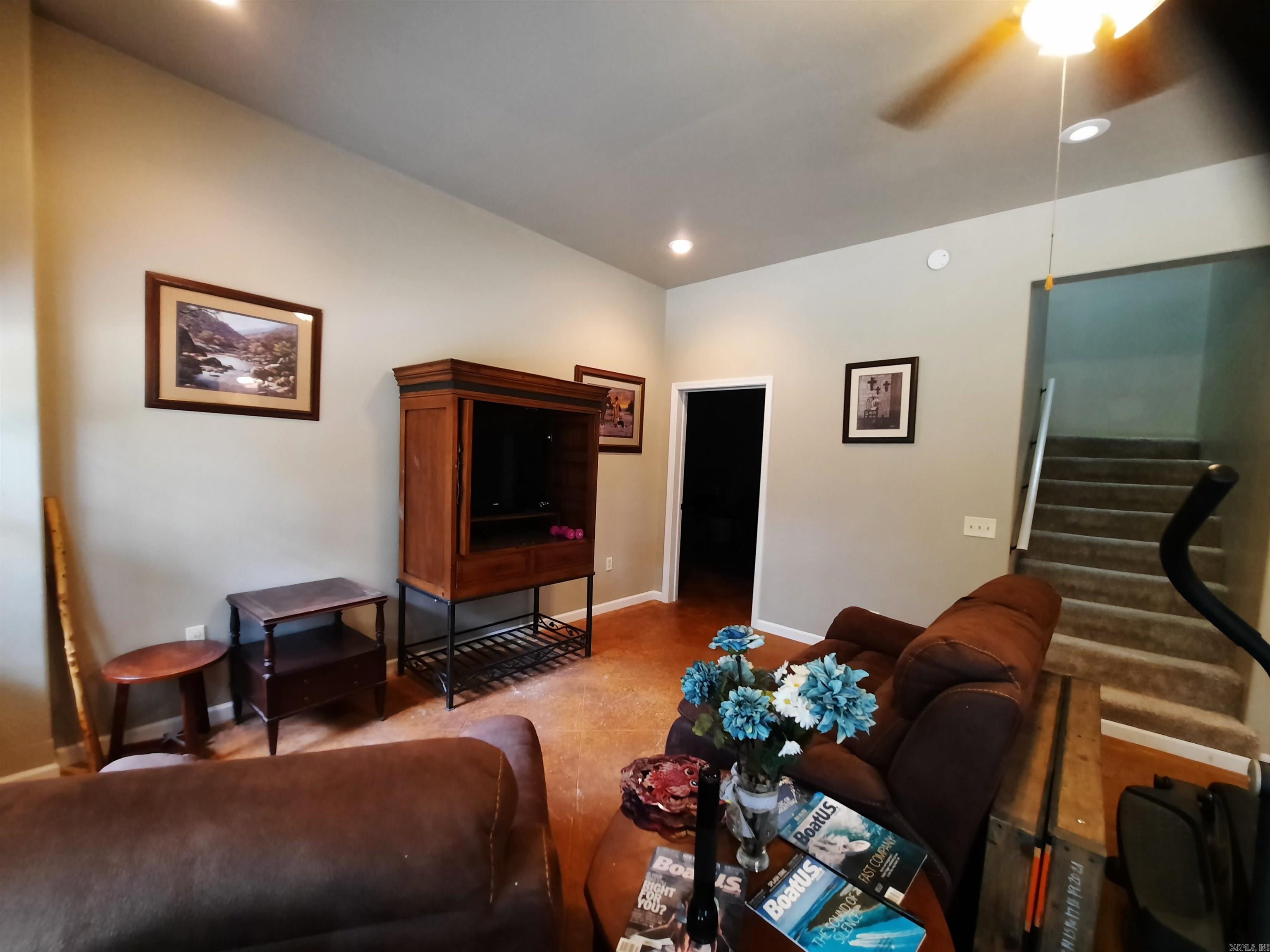 RIDGEVIEW SOUTH - Residential