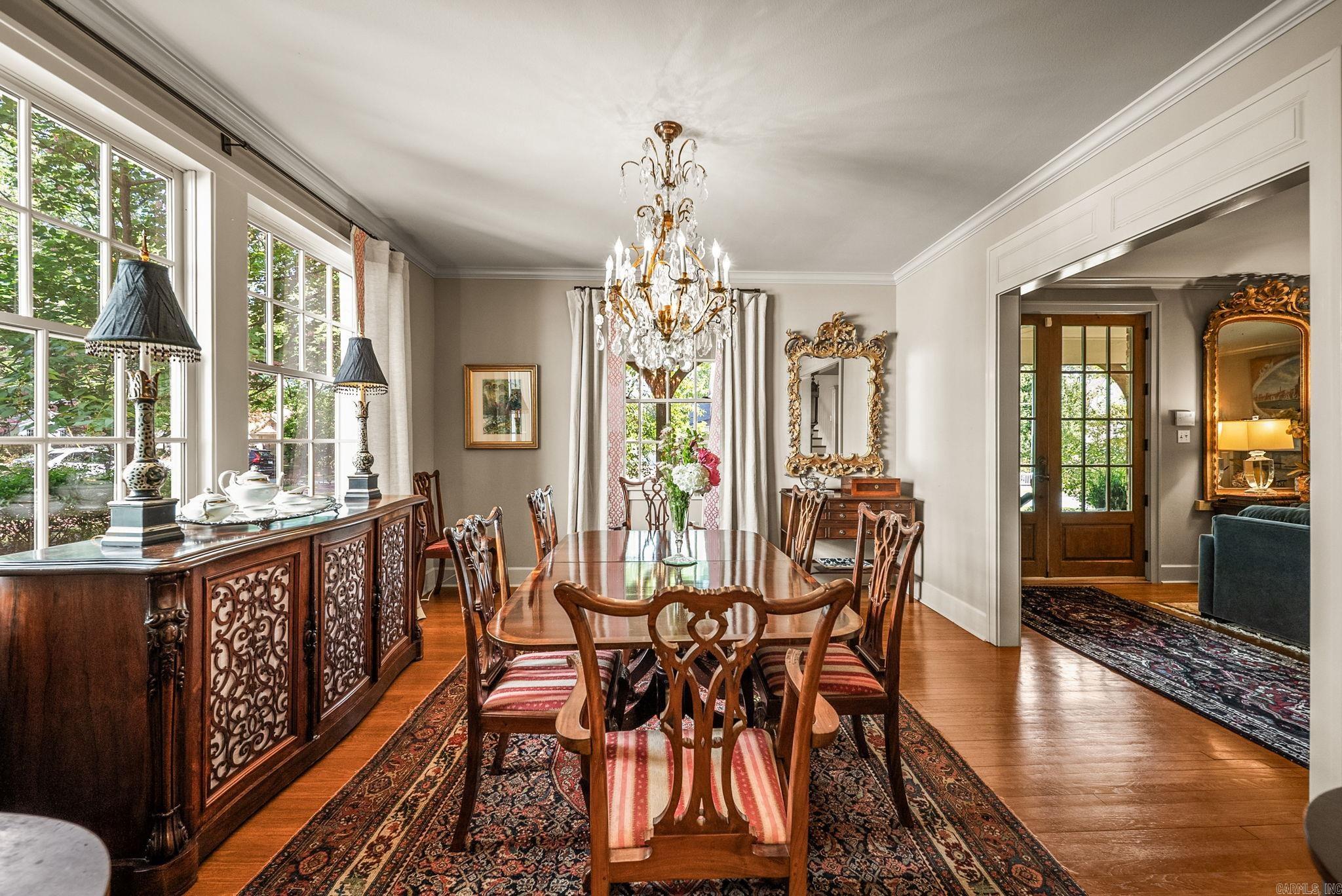 NEWTONS - Residential