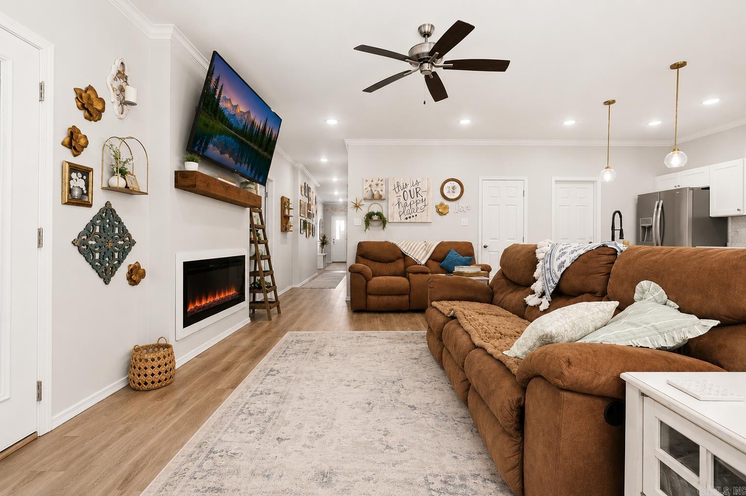 THE VILLAGES AT MAGNOLIA LANE - Residential