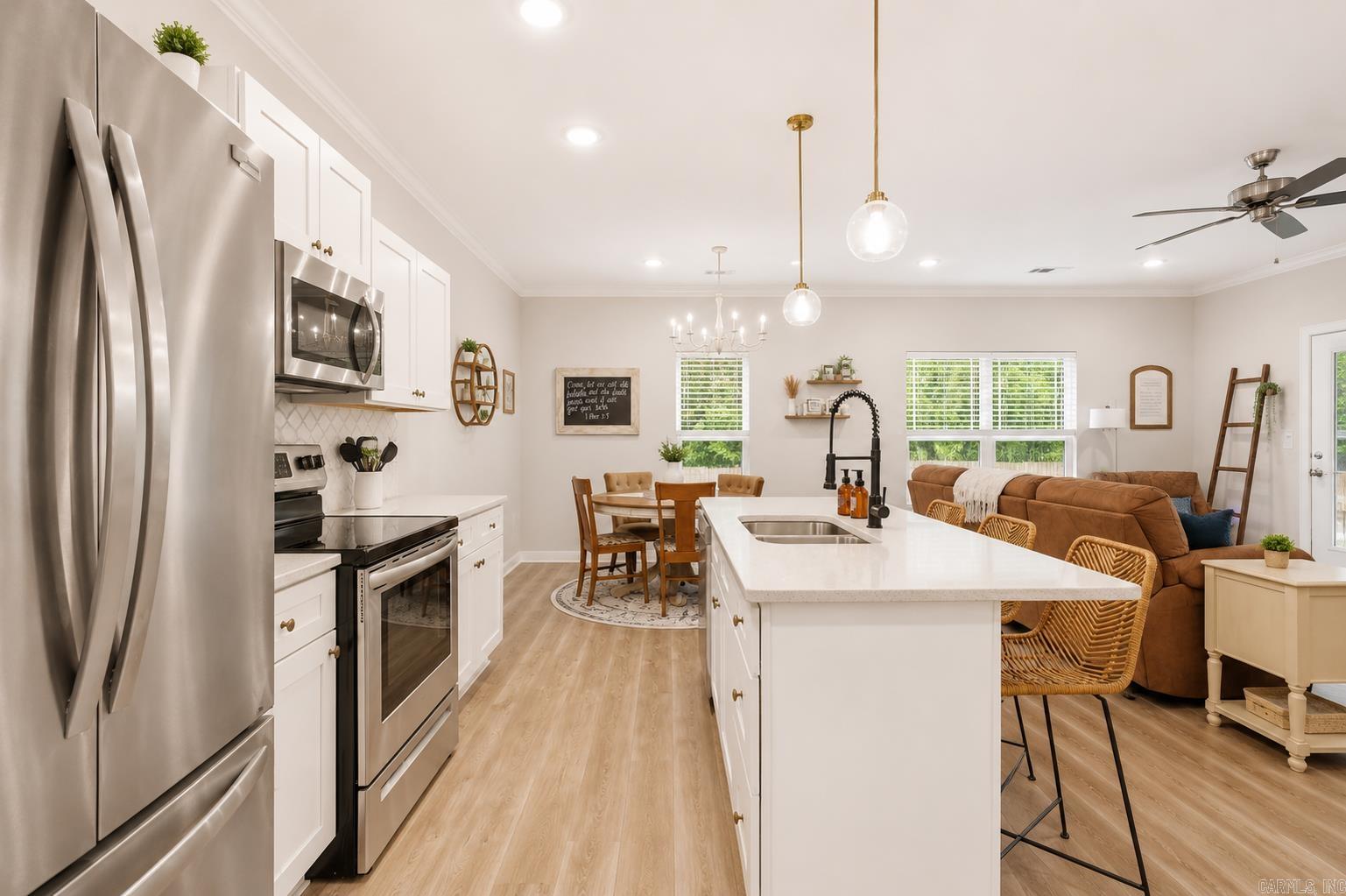 THE VILLAGES AT MAGNOLIA LANE - Residential