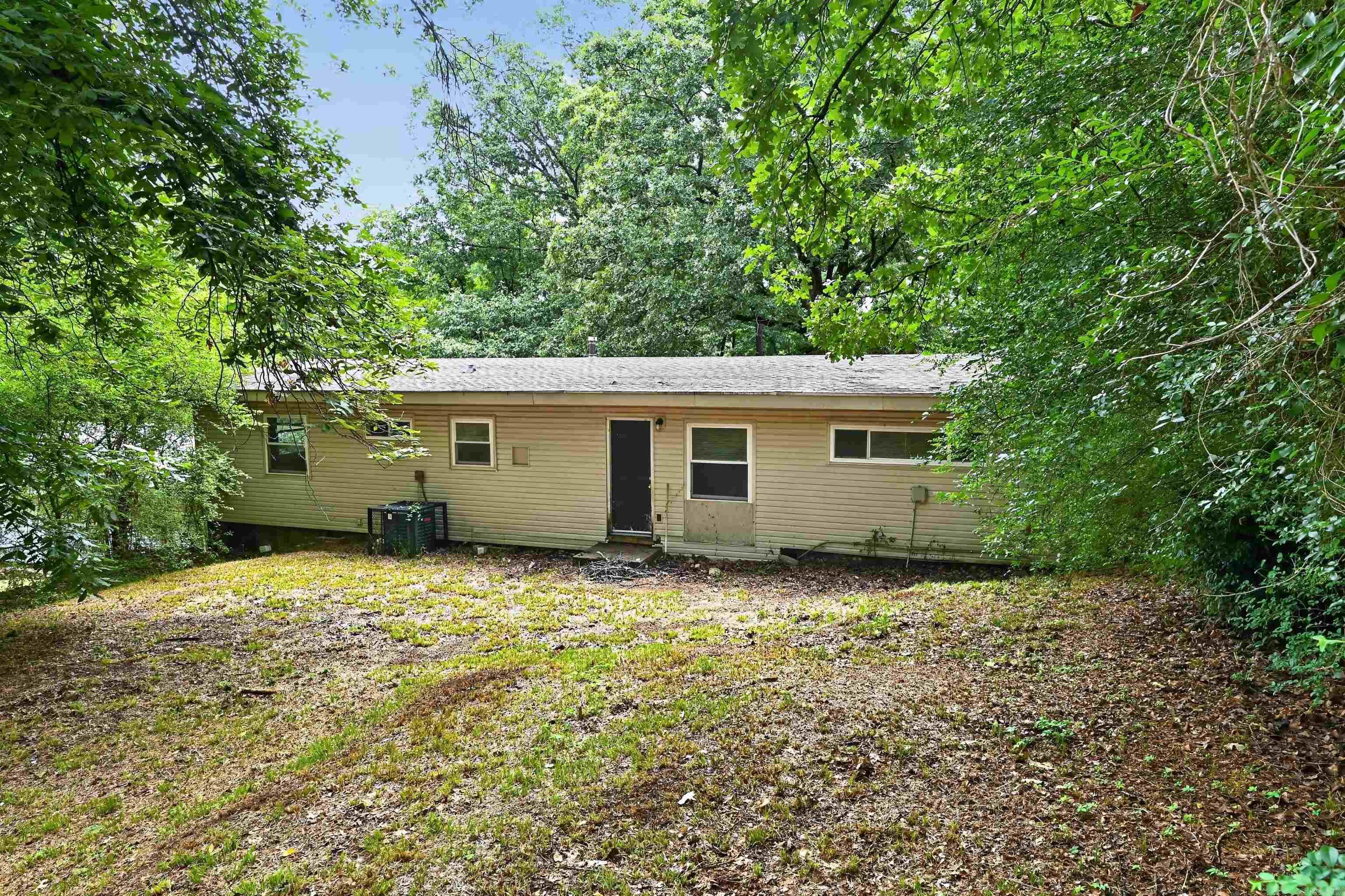 MEADOWCLIFF - Residential