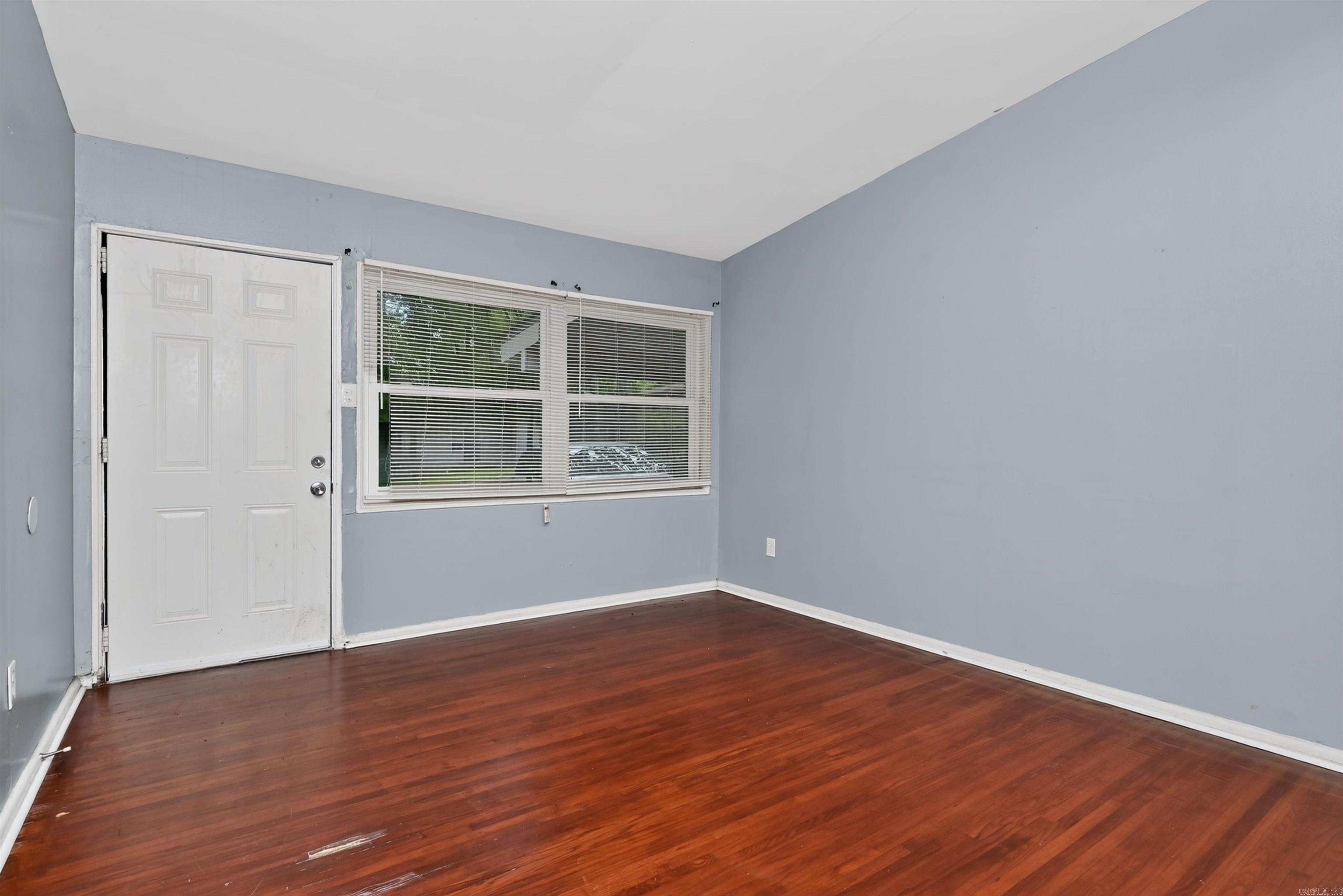 MEADOWCLIFF - Residential