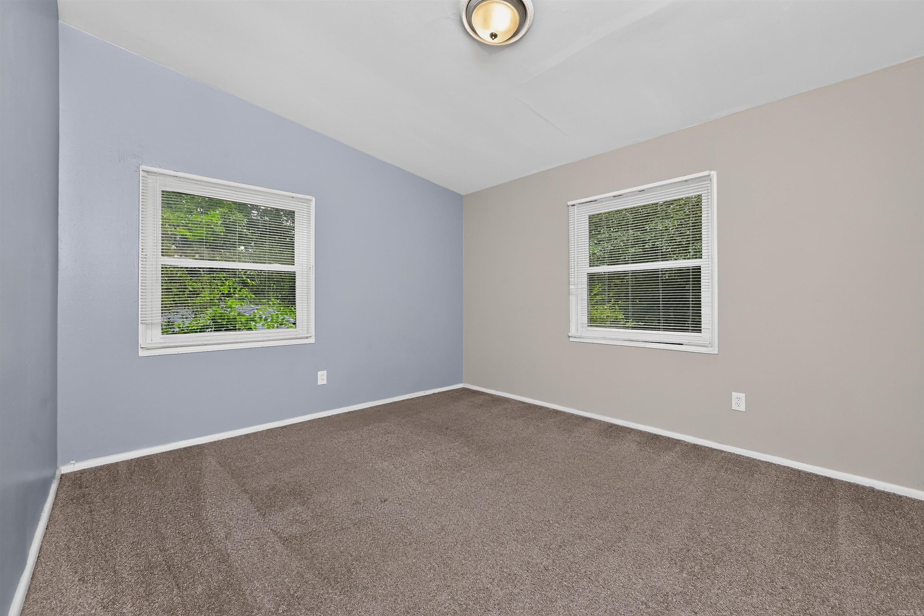 MEADOWCLIFF - Residential